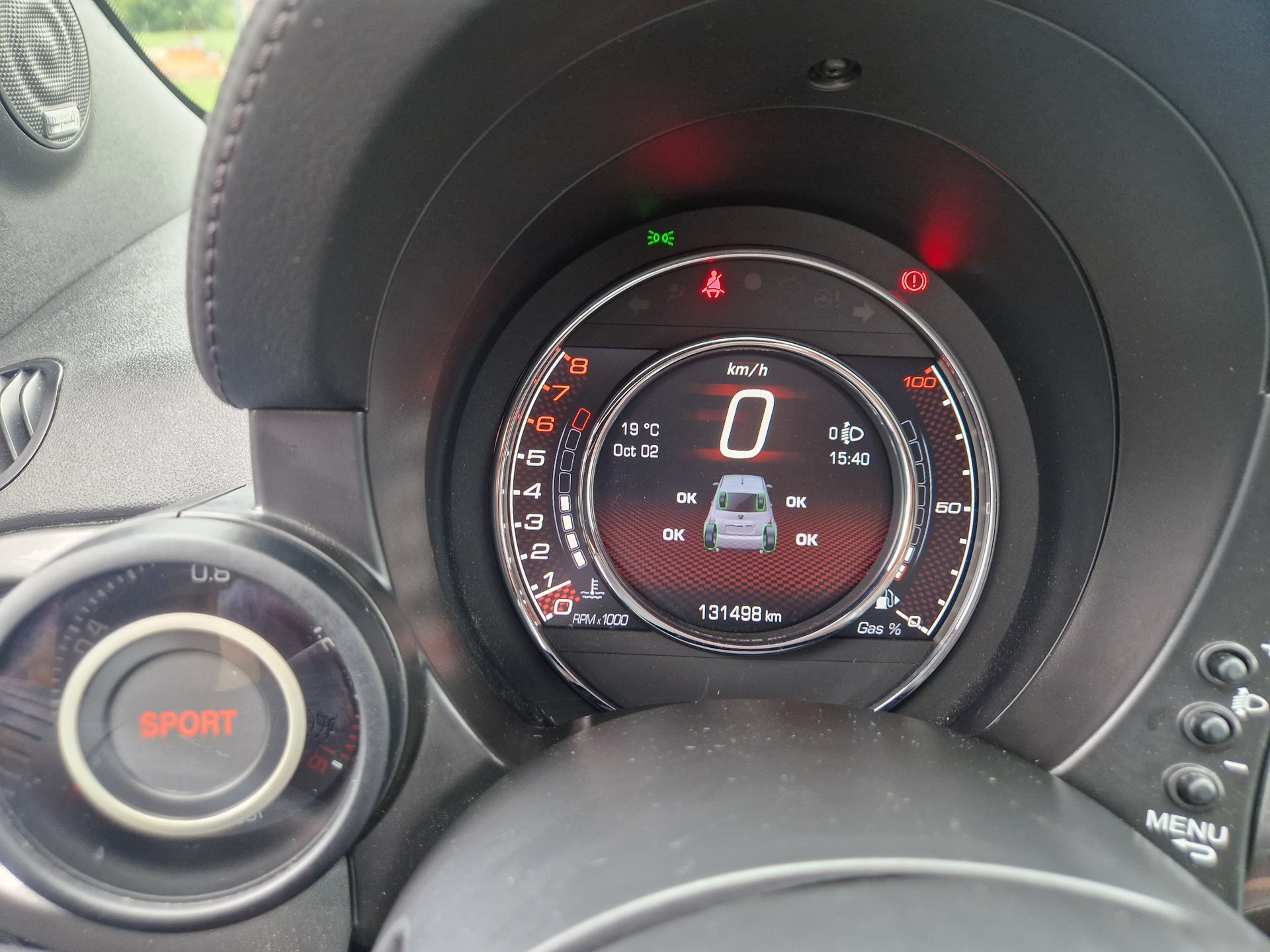 FIAT 500 1.4 16V Turbo Abarth-image-10