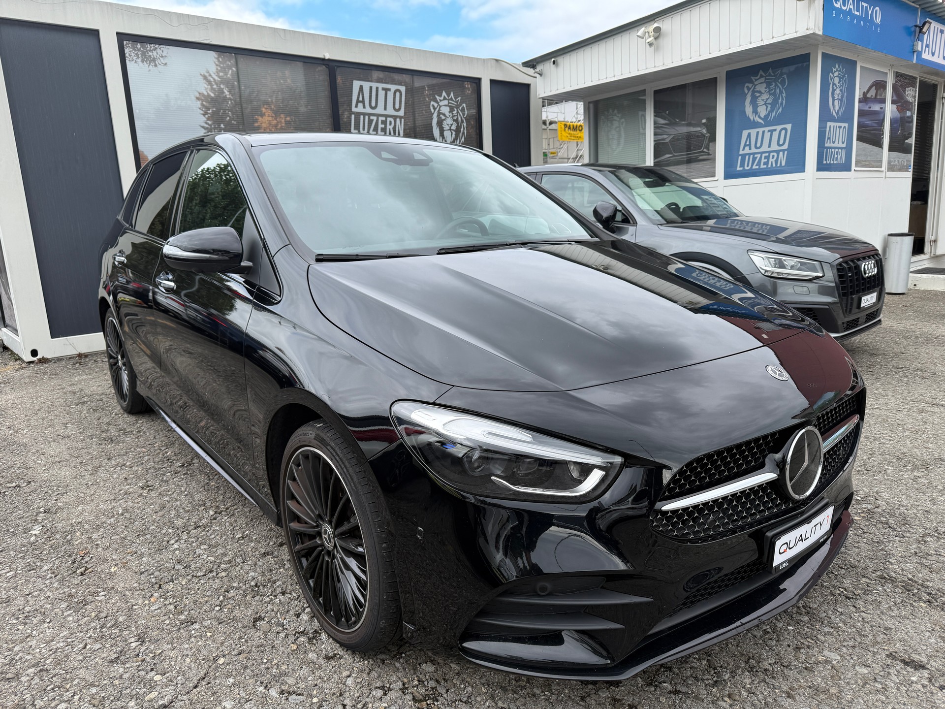 MERCEDES-BENZ B 250 e 8G-DCT-showroom-element-2