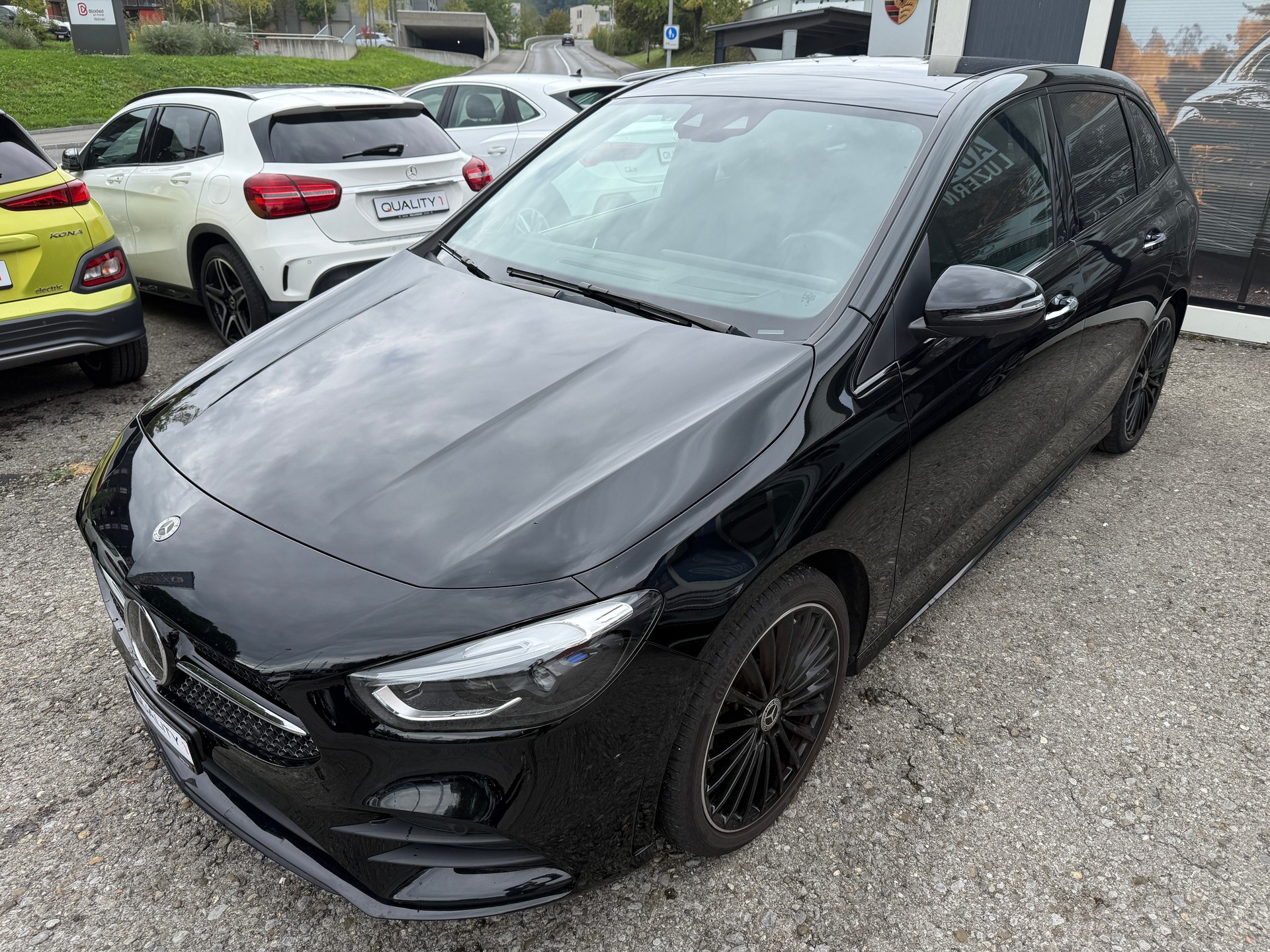 MERCEDES-BENZ B 250 e 8G-DCT-showroom-element-3
