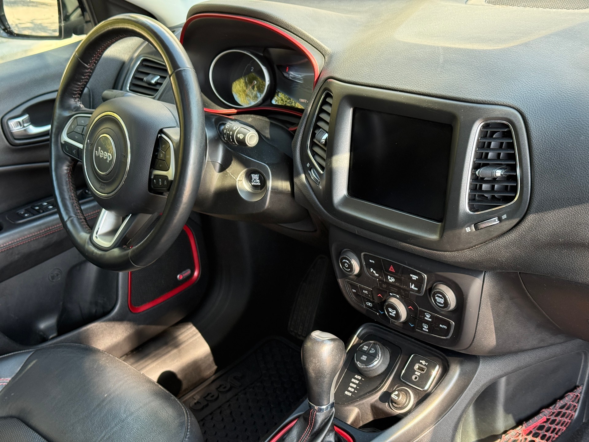 JEEP Compass 2.0CRD Trailhawk AWD 9ATX-image-9