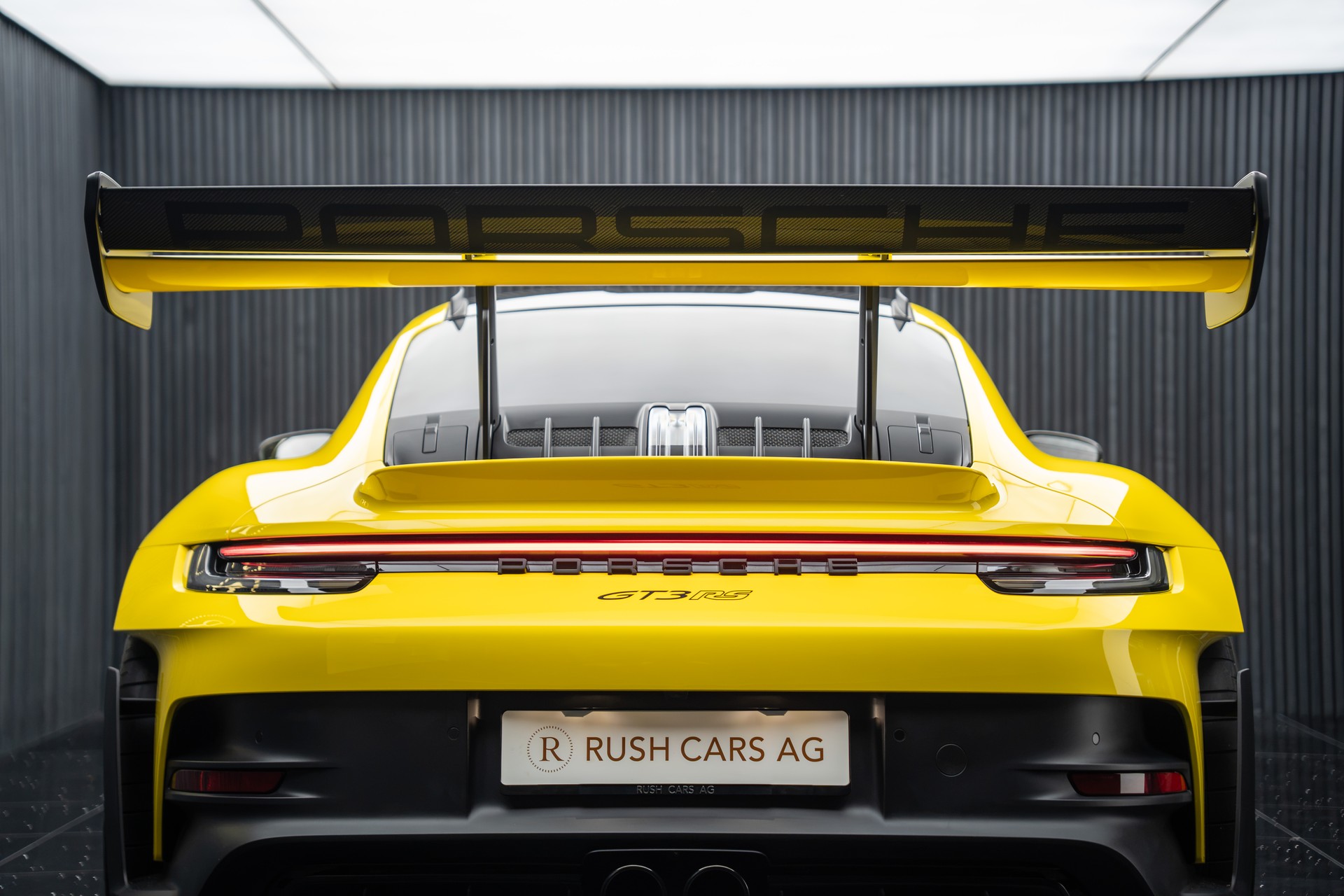 PORSCHE 911 GT3 RS Weissach-image-23