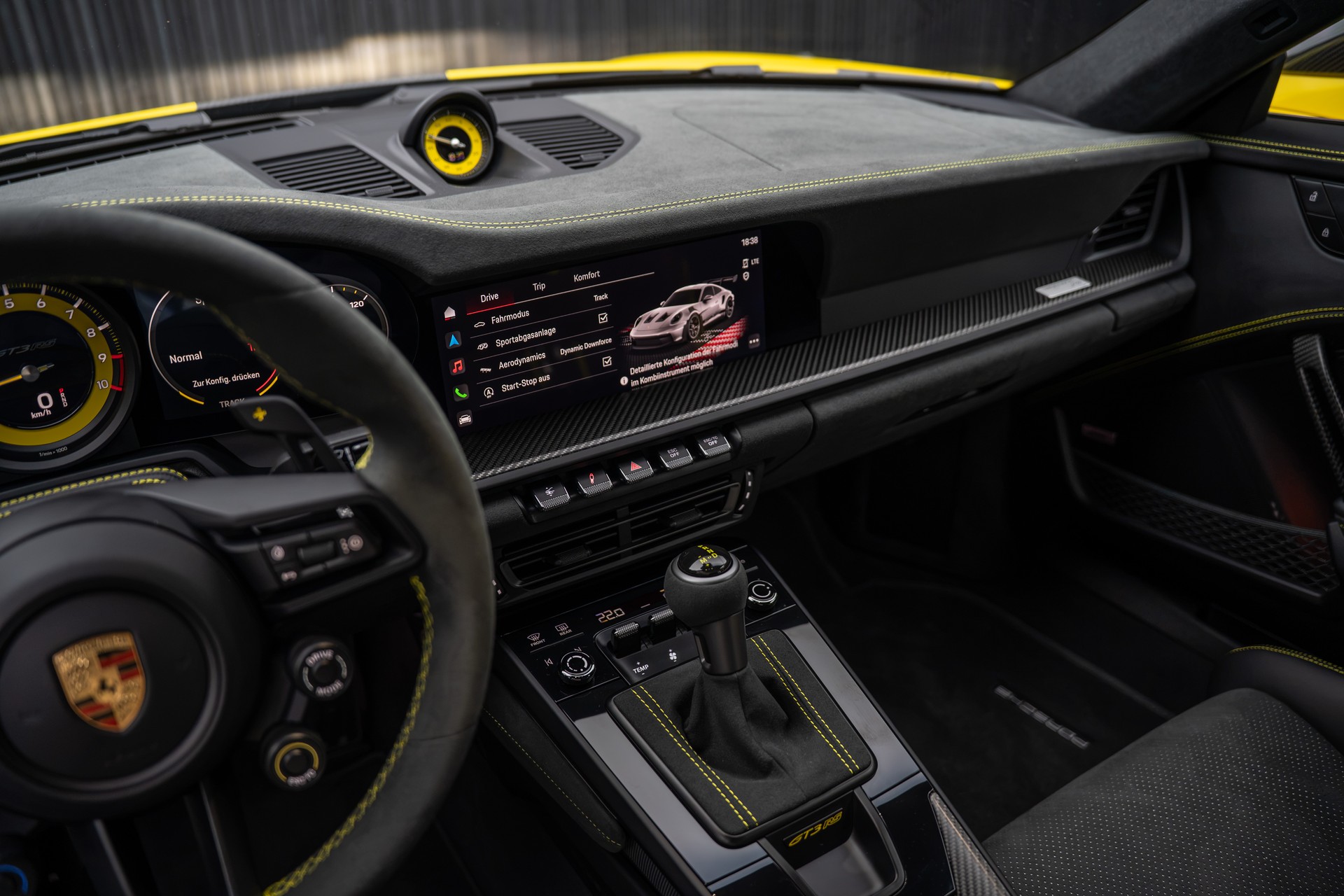 PORSCHE 911 GT3 RS Weissach-image-14