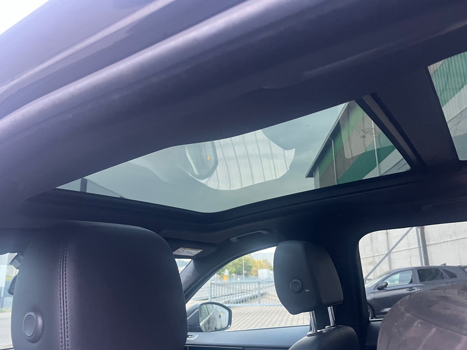 JAGUAR F-Pace 3.0 TD First Edition AWD Automatik-image-9