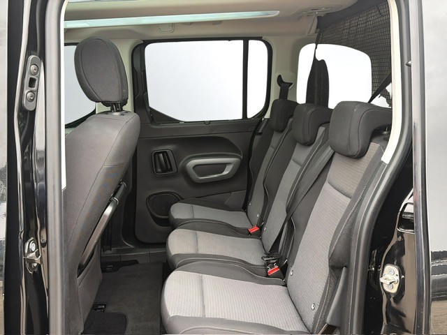 TOYOTA Proace City Verso 1.2 Trend Medium Automatik-image-6