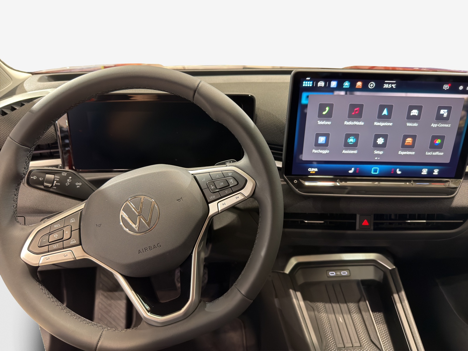 VW T-Roc 1.5 eTSI mHEV Life DSG-image-8