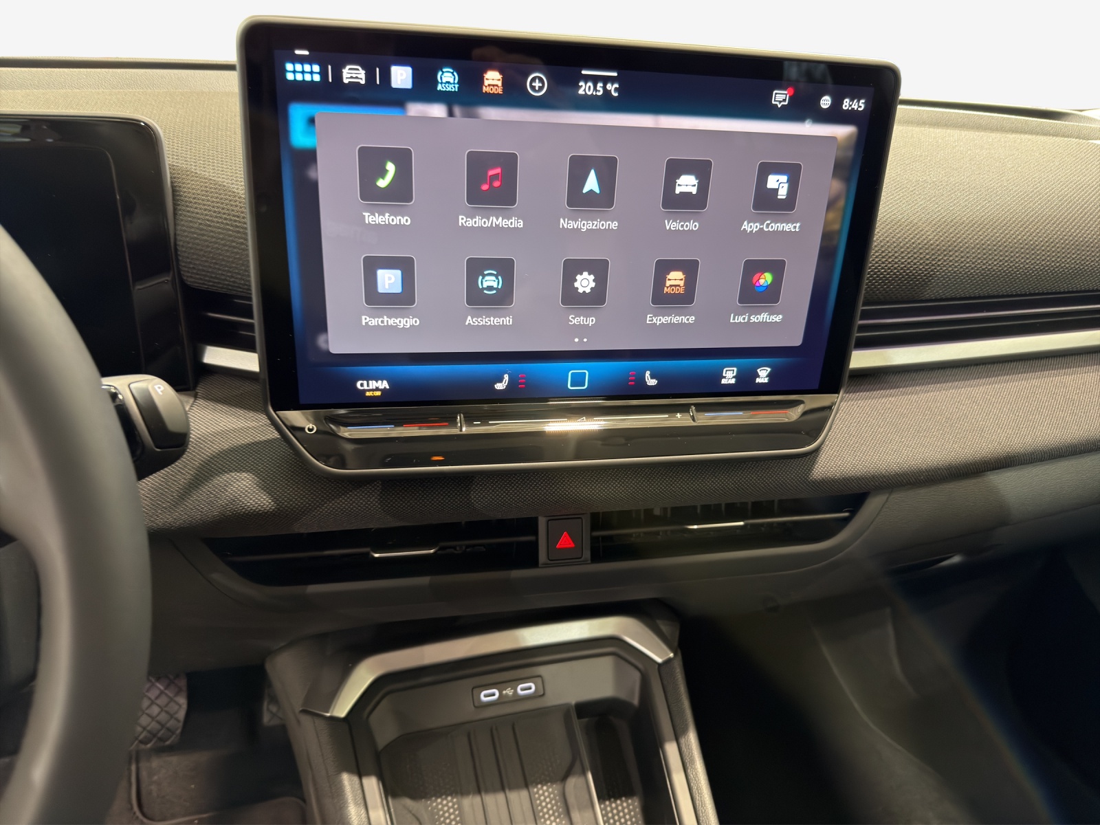 VW T-Roc 1.5 eTSI mHEV Life DSG-image-10