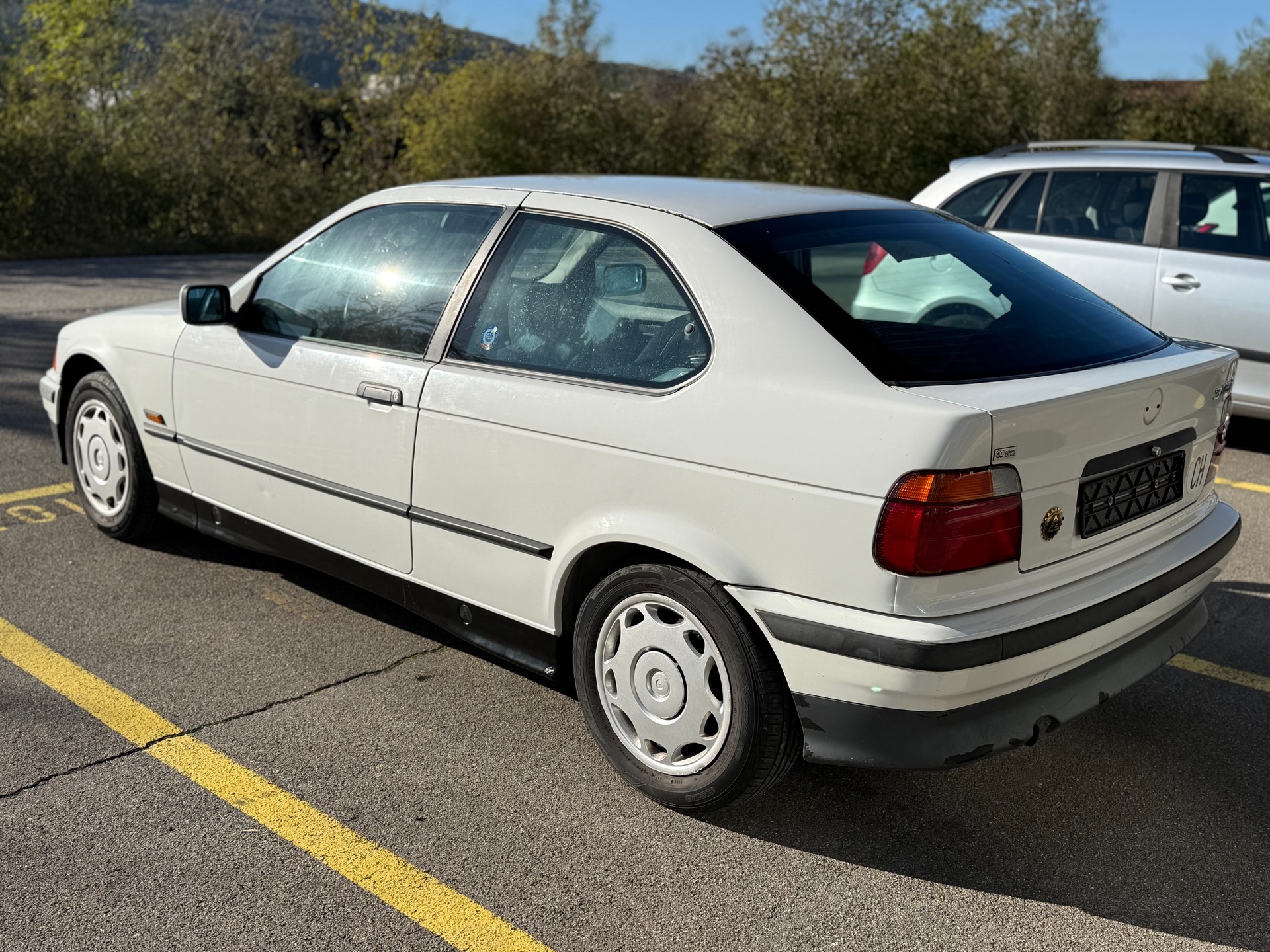 BMW 316i Compact-image-6