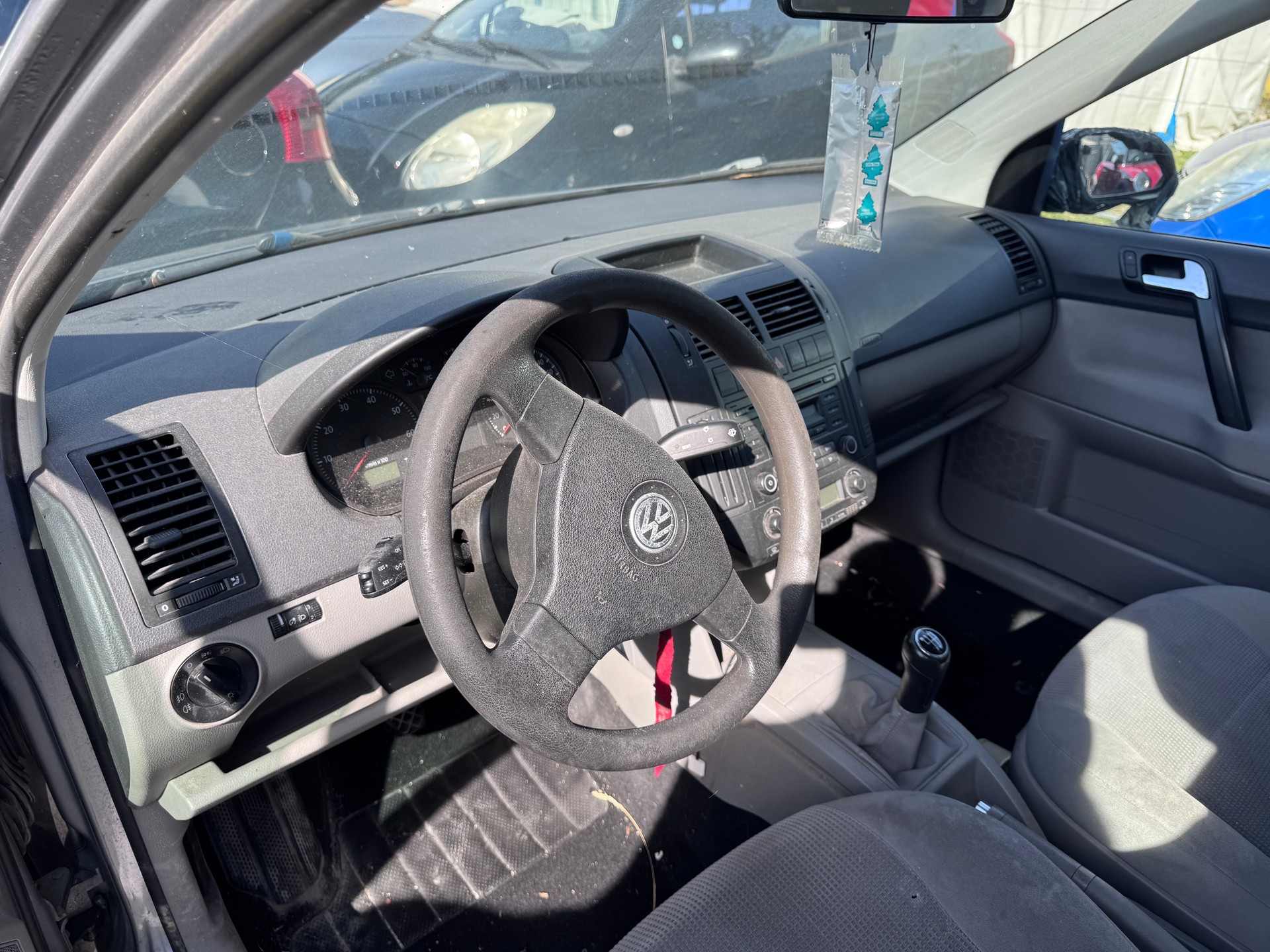 VW Polo 1.6 16V Young&Fresh-image-4