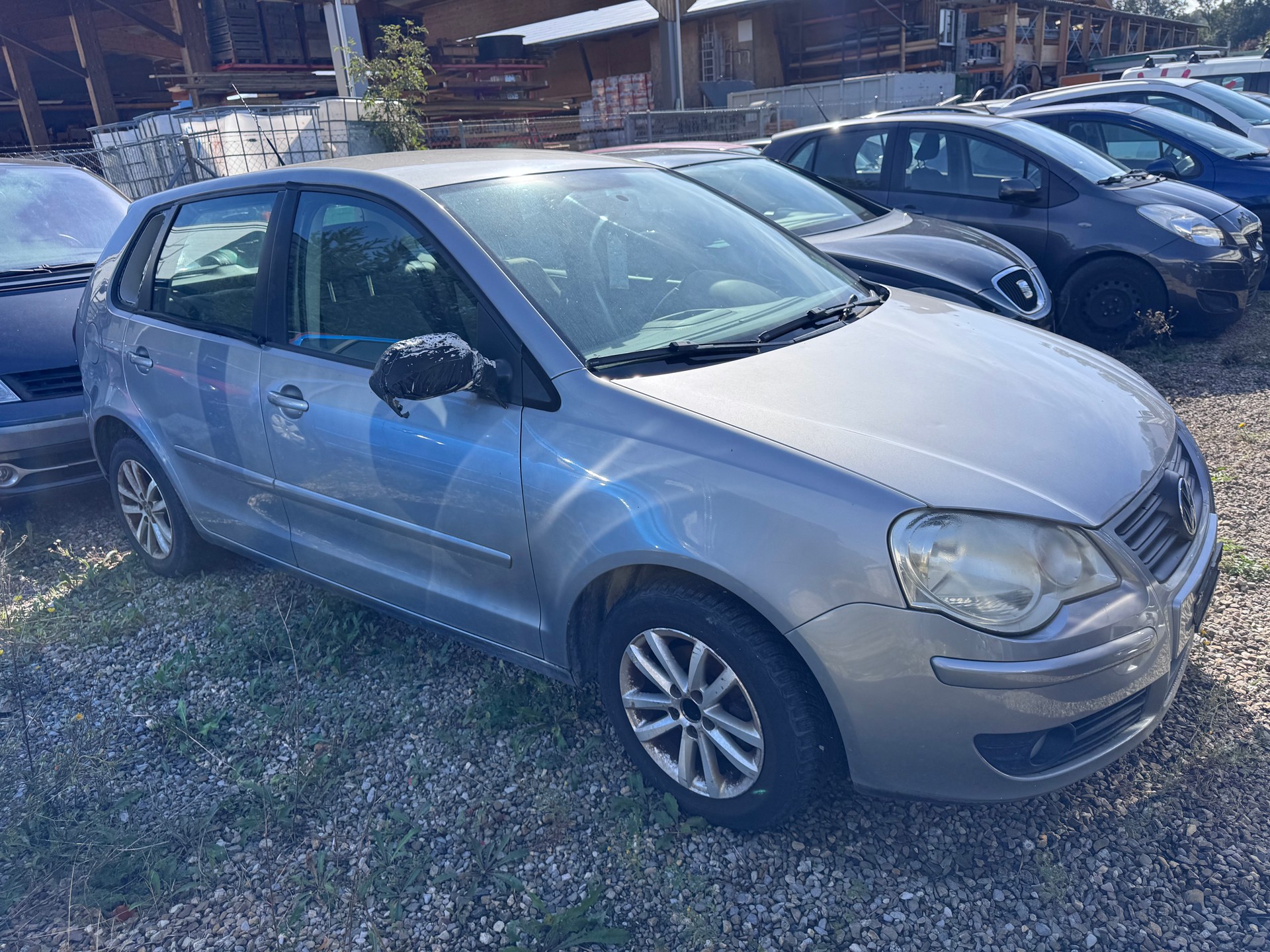 VW Polo 1.6 16V Young&Fresh-image-1