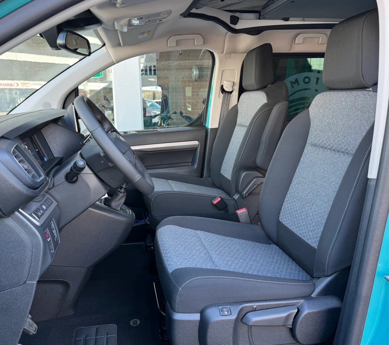 PÖSSL Citroen Vanster Blue HDI 145 PS-image-11