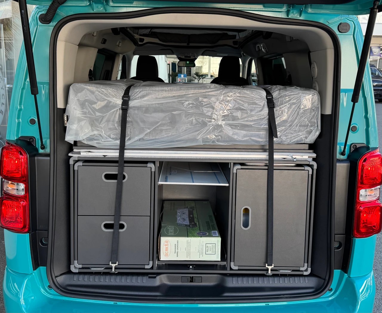 PÖSSL Citroen Vanster Blue HDI 145 PS-image-22
