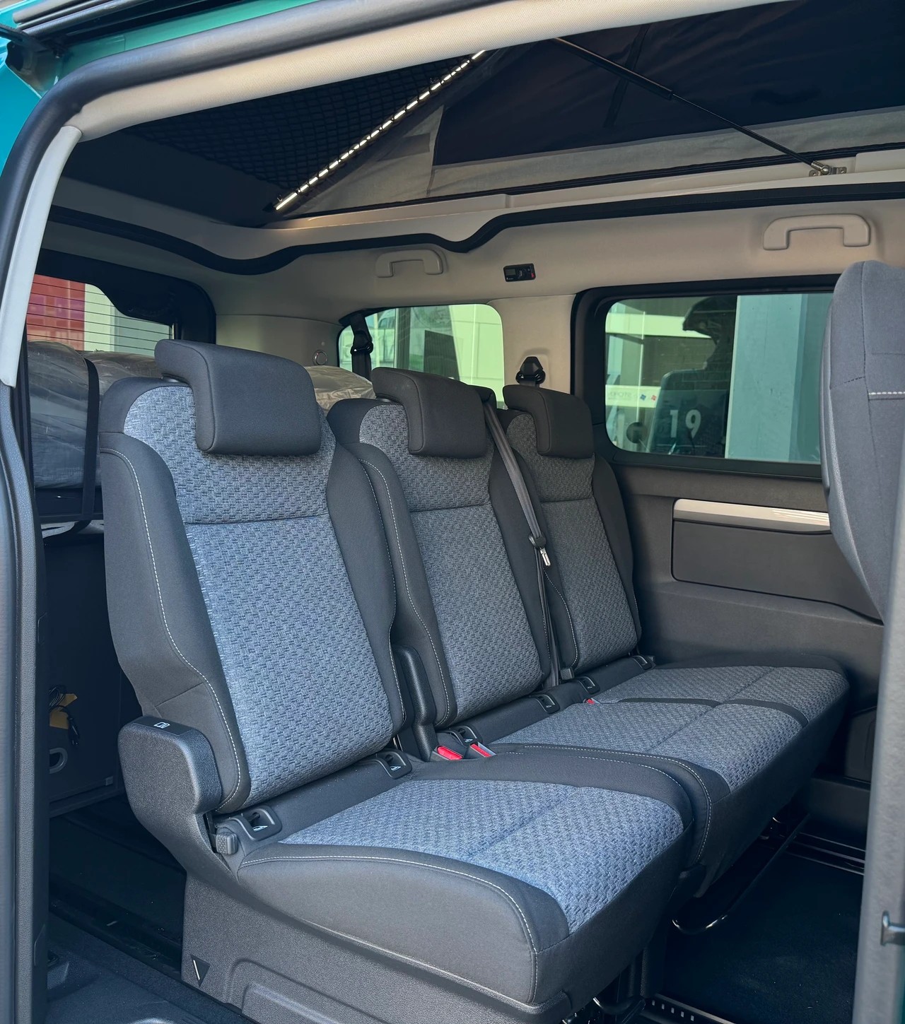 PÖSSL Citroen Vanster Blue HDI 145 PS-image-15