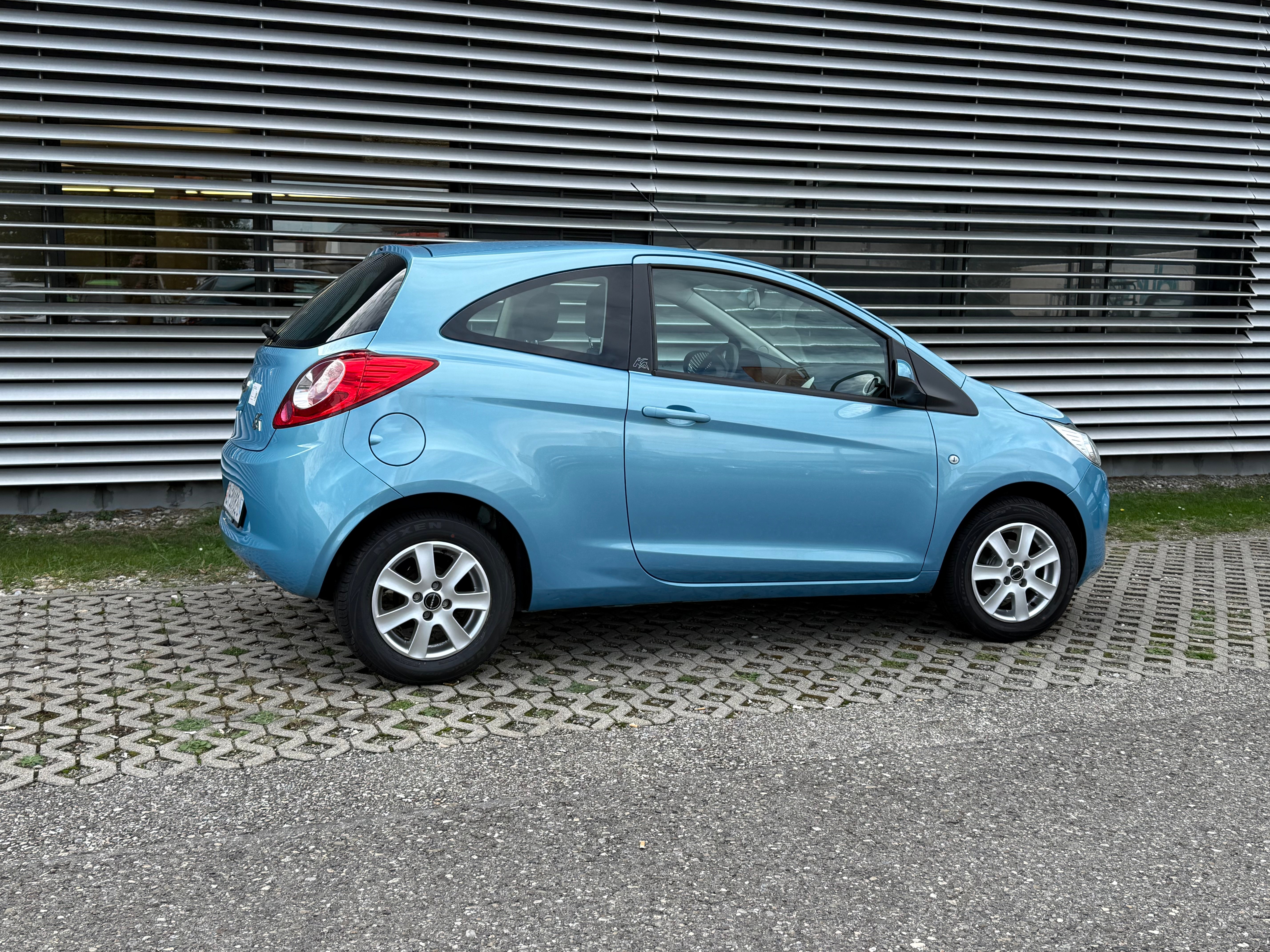 Car photo