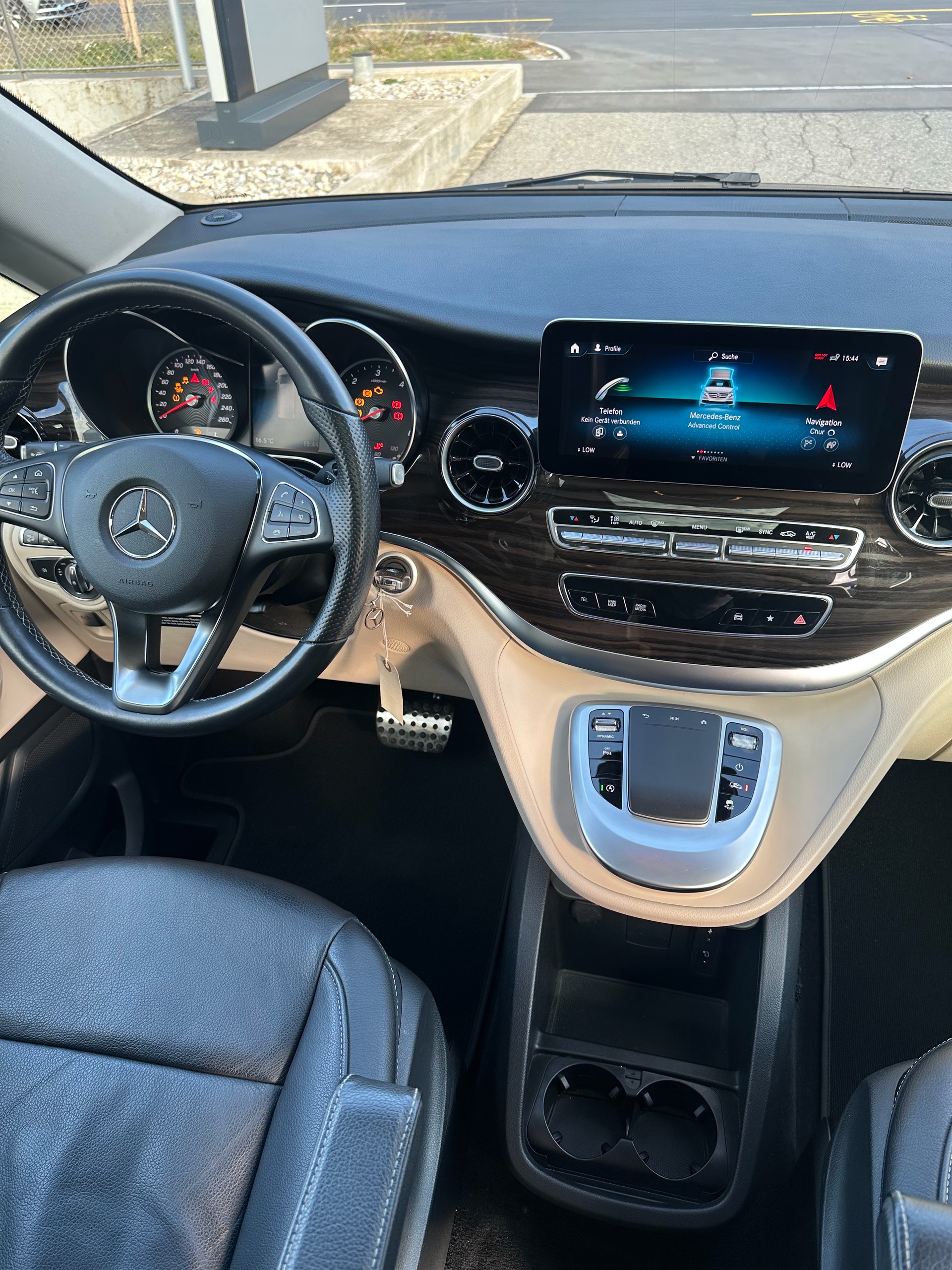 MERCEDES-BENZ Marco Polo 300 d 4M Automat-image-11