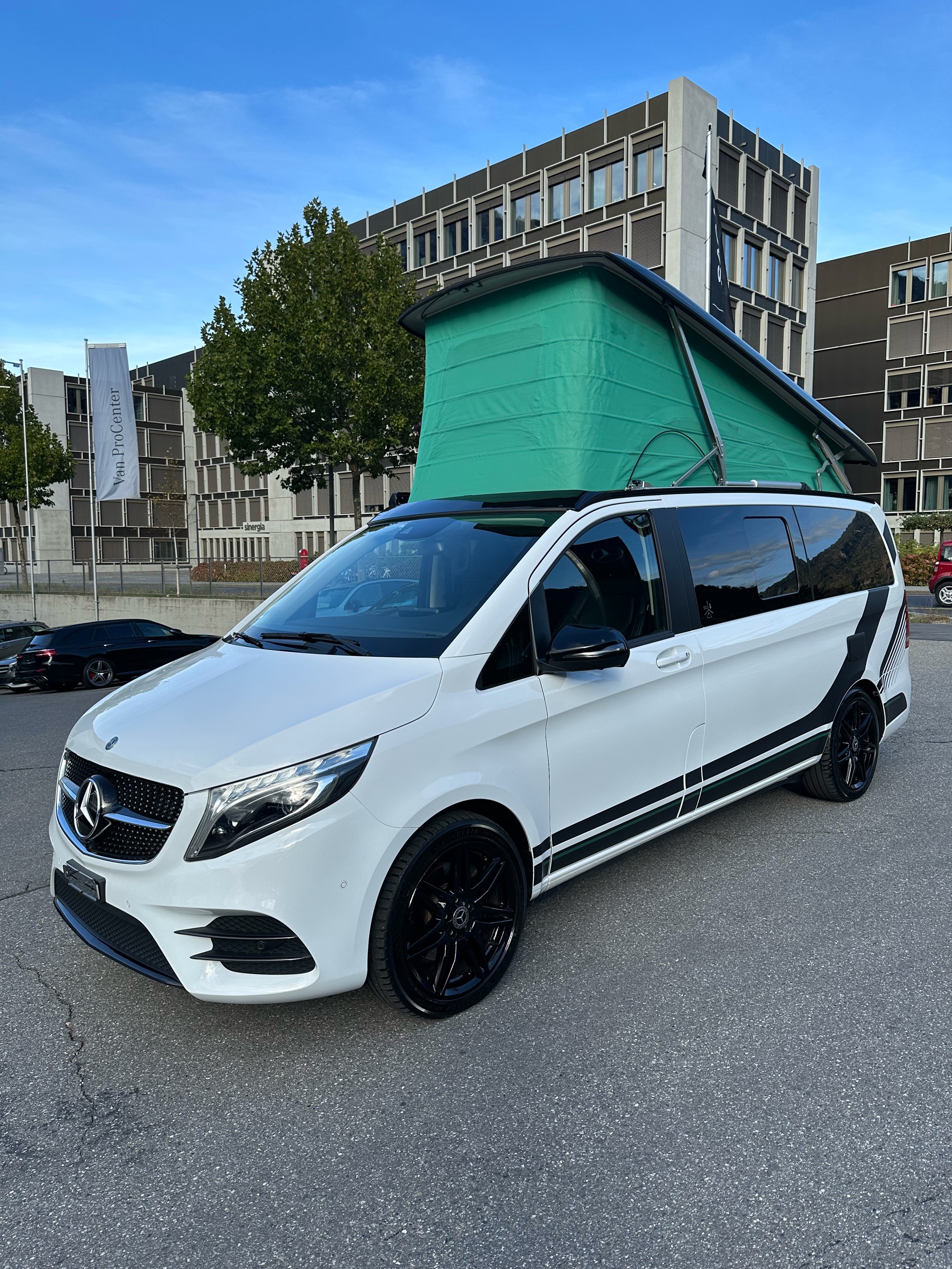 MERCEDES-BENZ Marco Polo 300 d 4M Automat-image-1