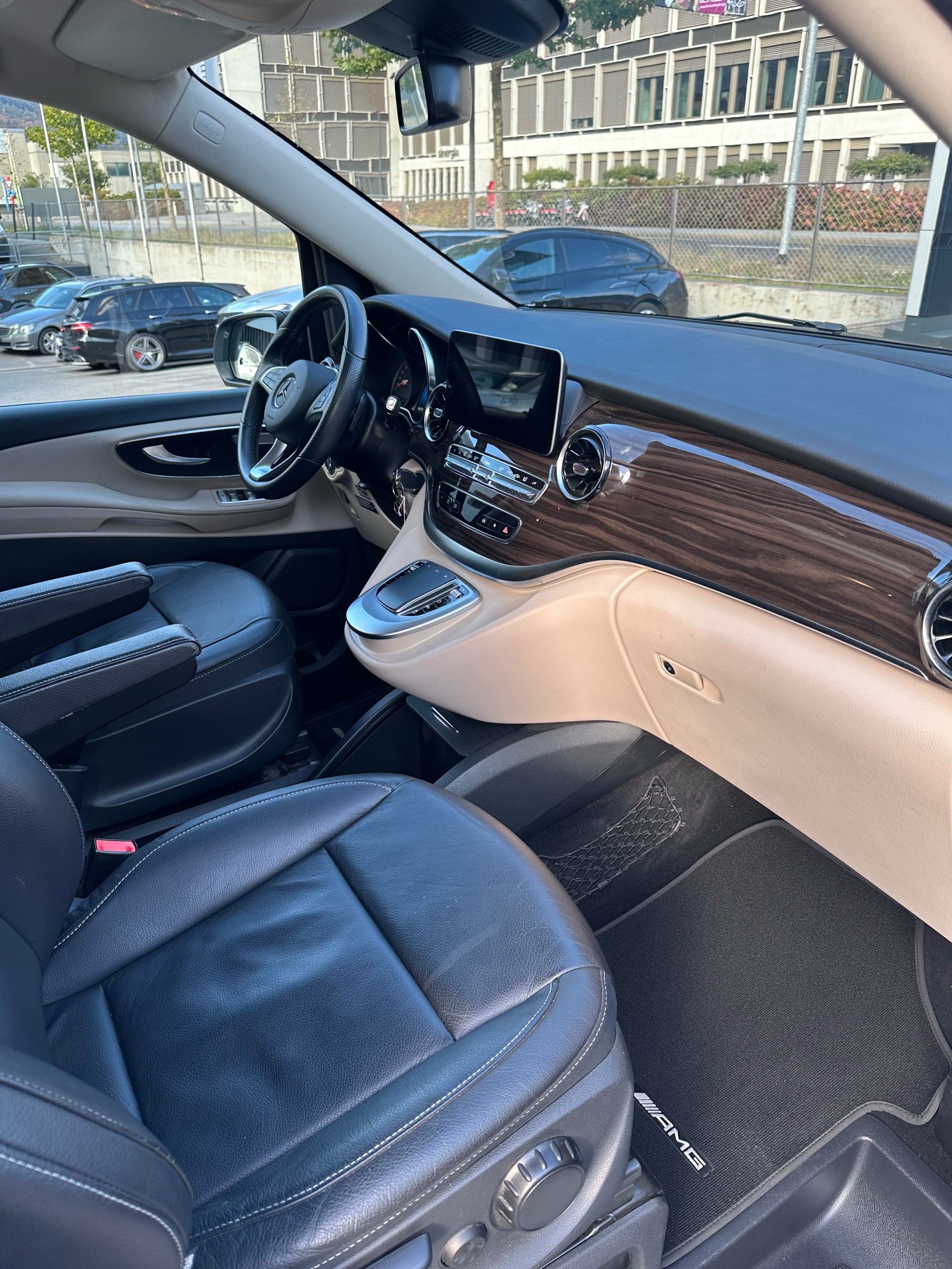MERCEDES-BENZ Marco Polo 300 d 4M Automat-image-12
