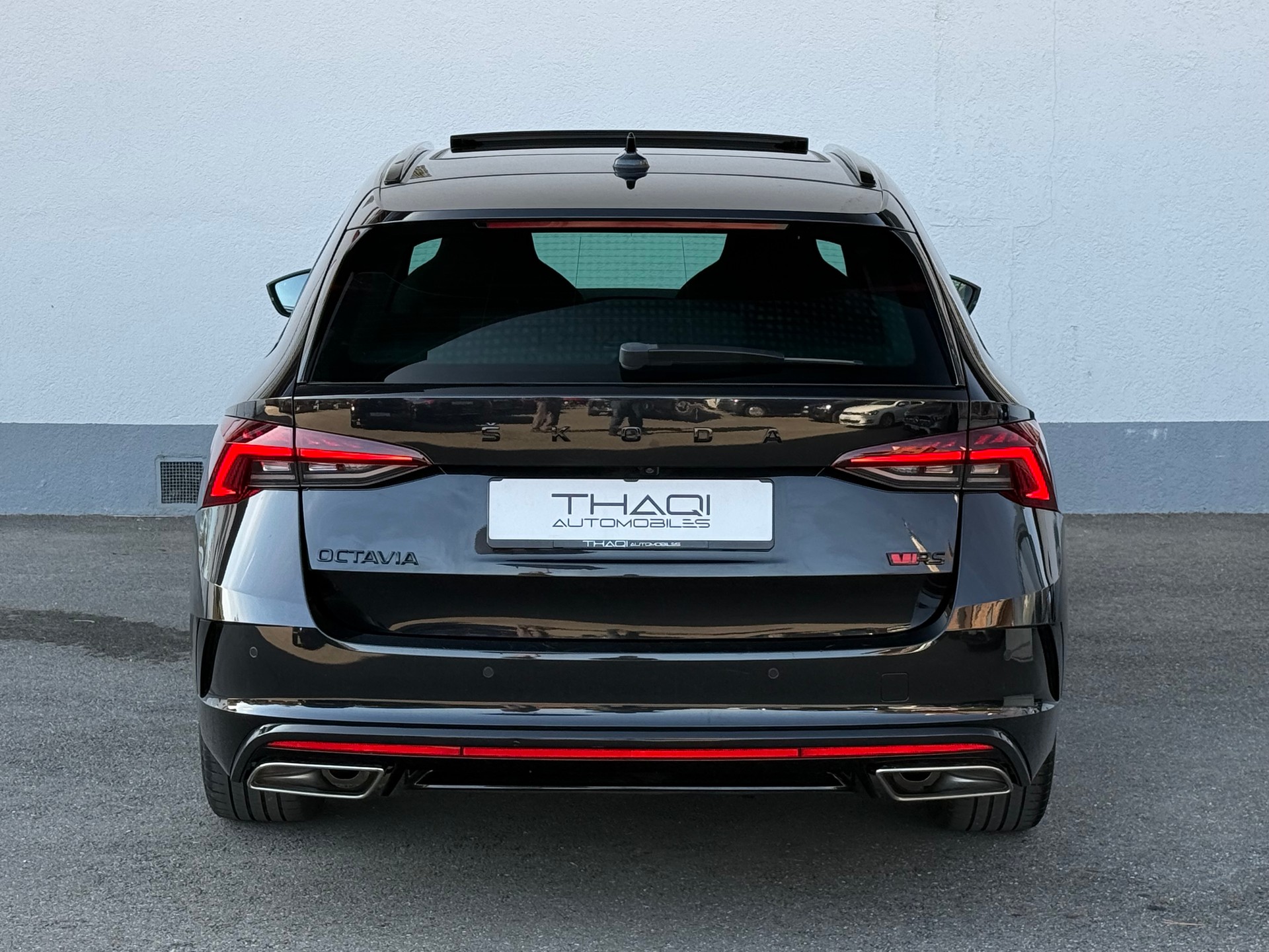SKODA Octavia Combi 2.0 TSI DSG RS-image-10