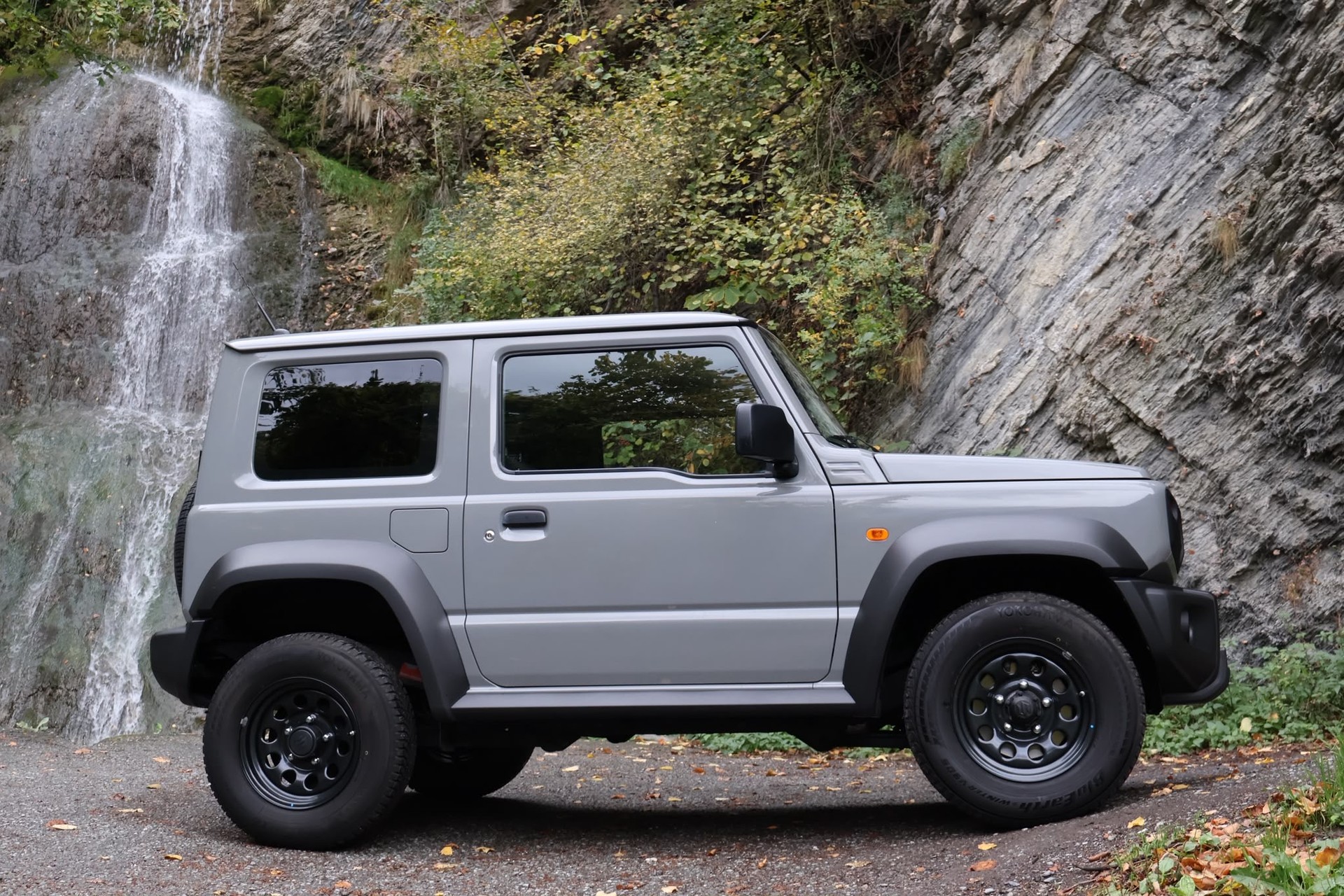SUZUKI Jimny 1.5 Compact Top 4x4 Automat-image-5