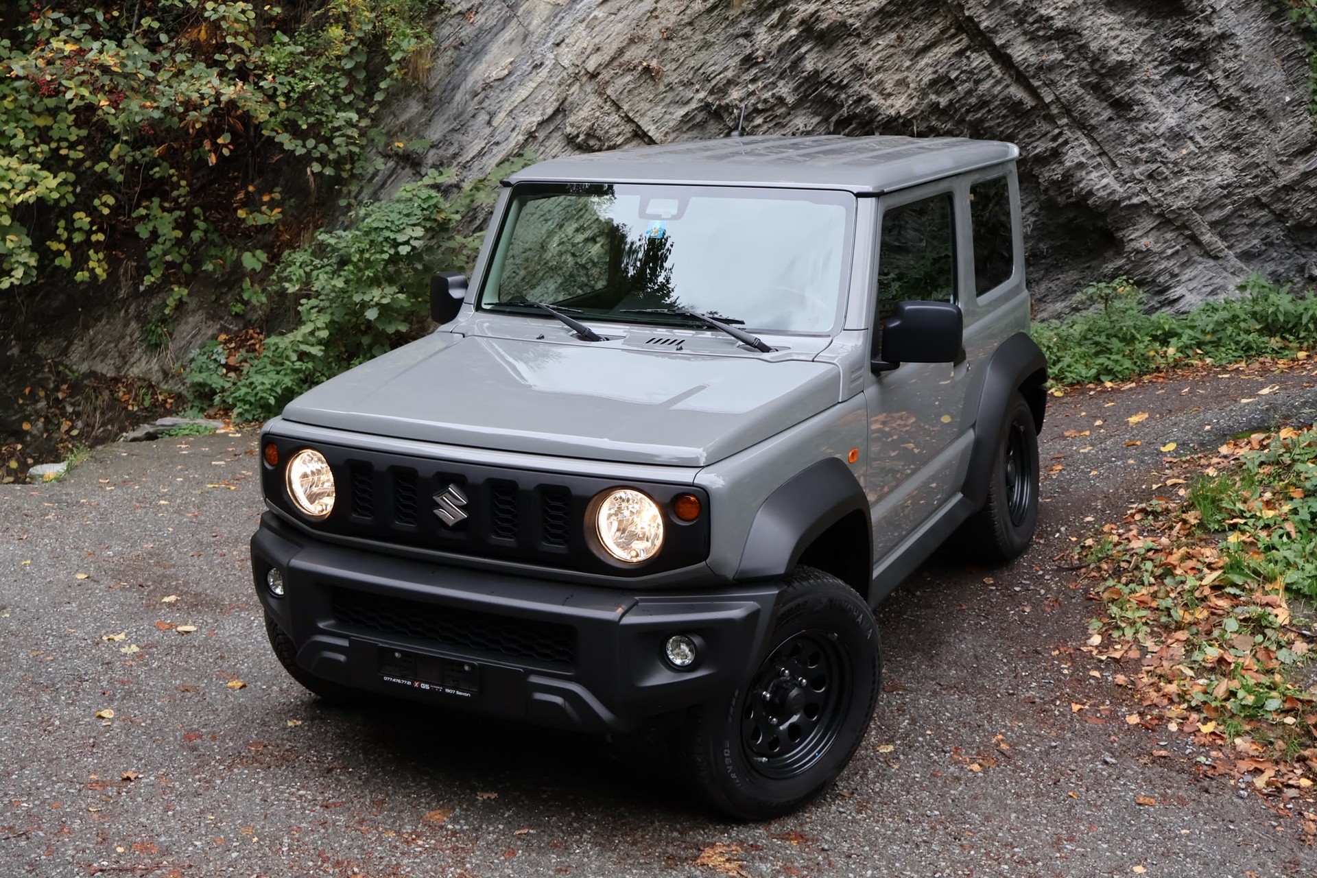 SUZUKI Jimny 1.5 Compact Top 4x4 Automat-image-2