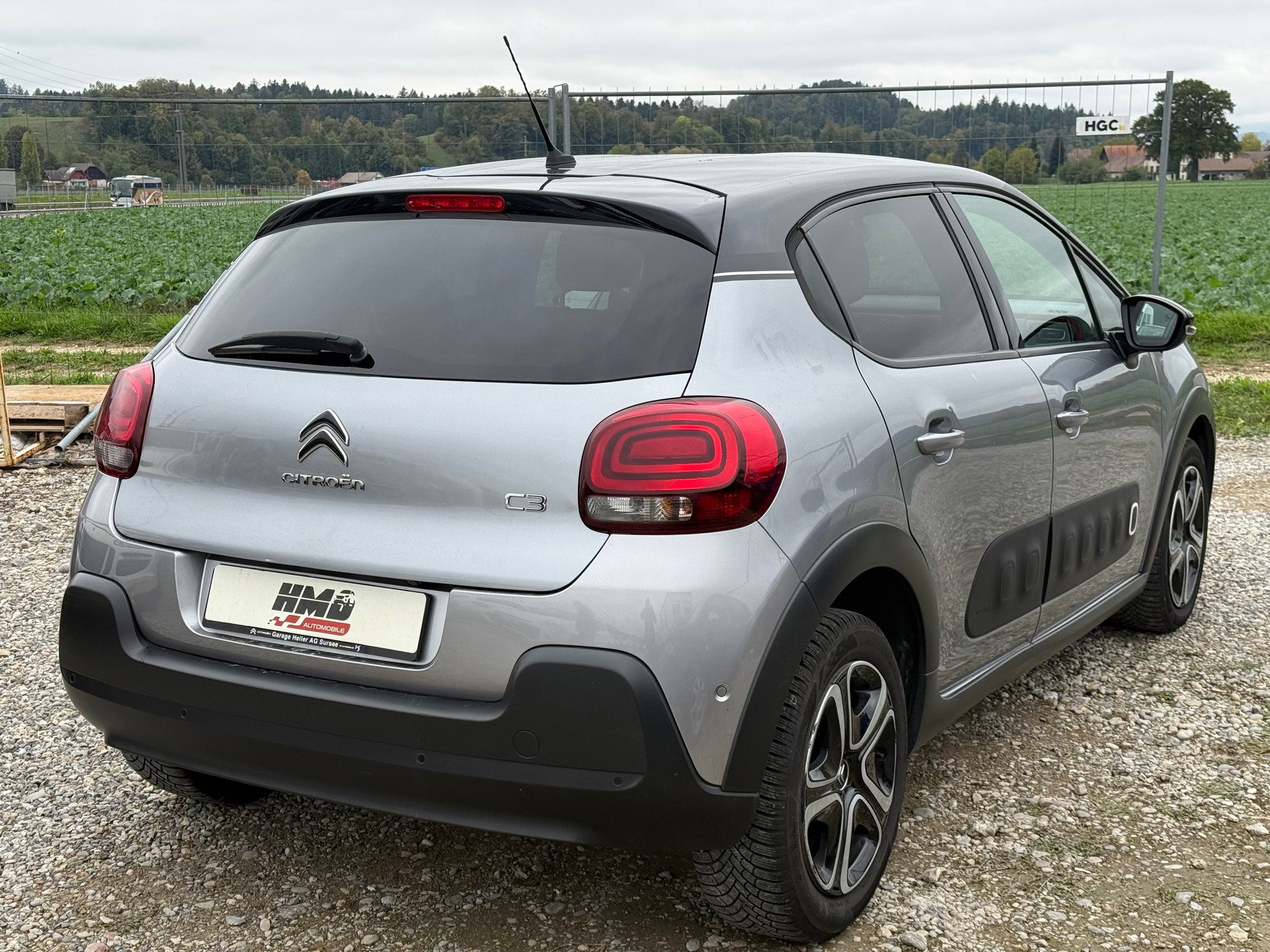 CITROEN C3 1.2i PureTech Elle EAT6-image-6