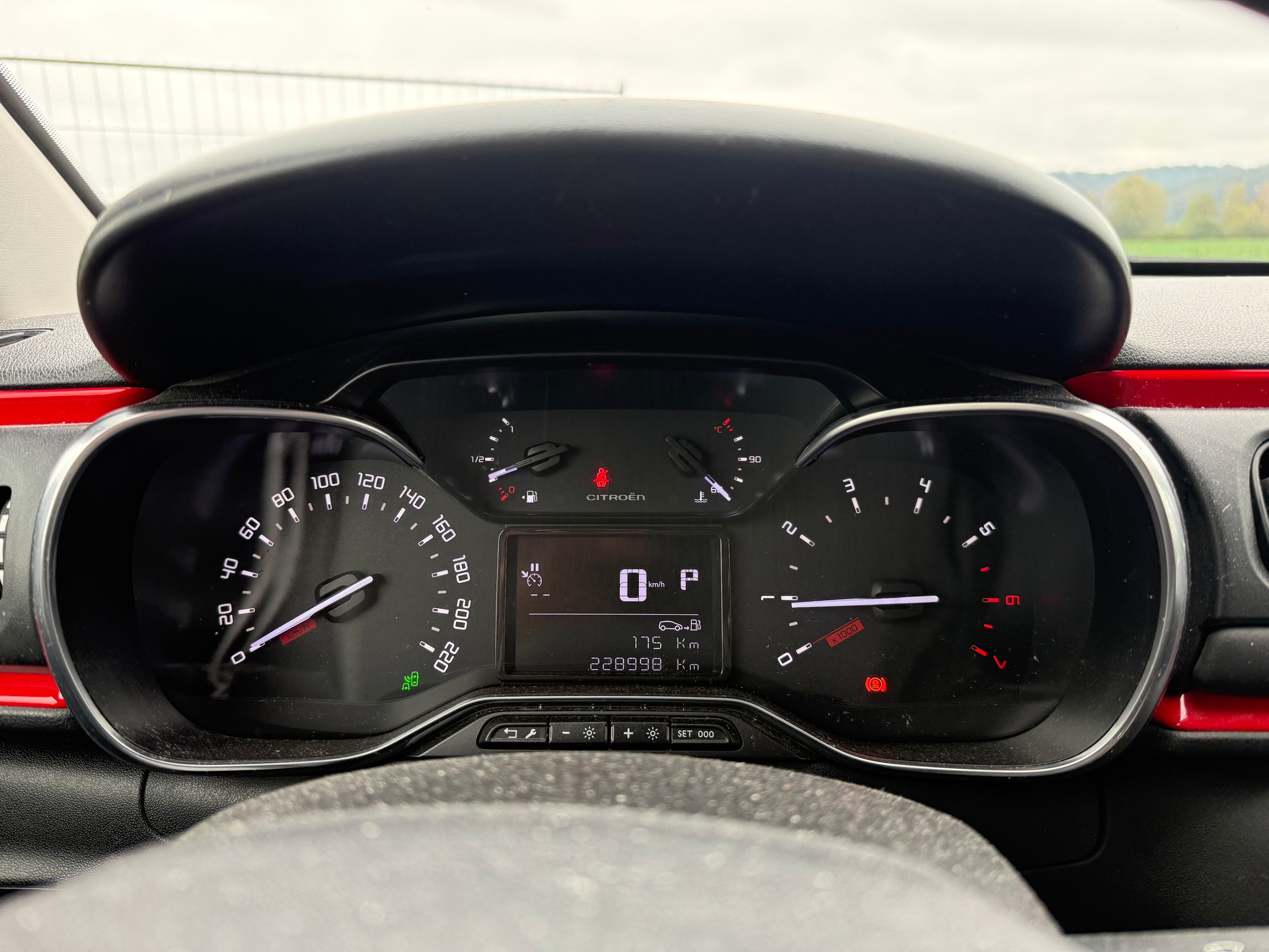 CITROEN C3 1.2i PureTech Elle EAT6-image-15