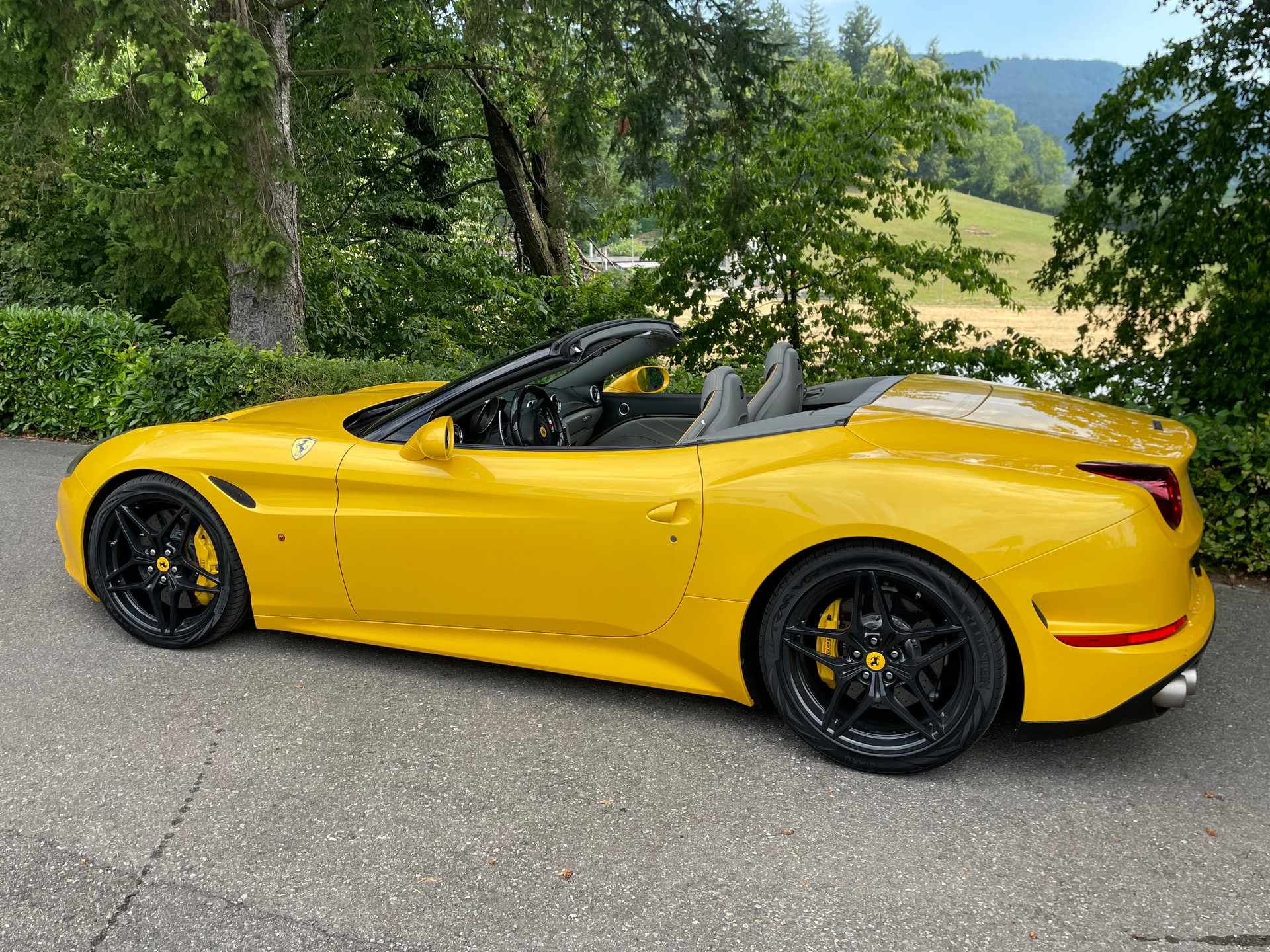 FERRARI 3.9 Turbo-image-2