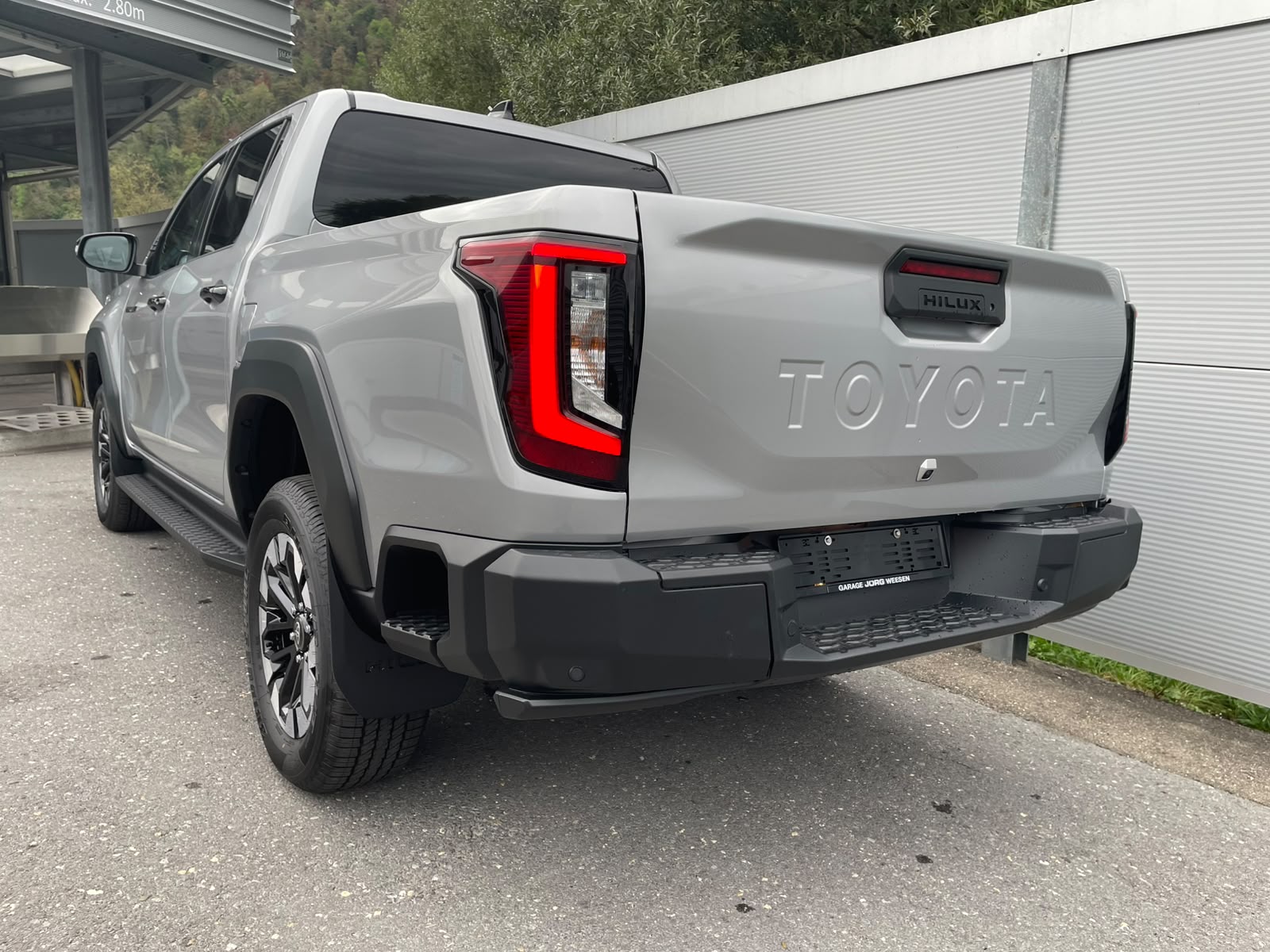 TOYOTA Hilux Double Cab.-Pick-up 2.8 D-4D MHEV 204 Style-image-3