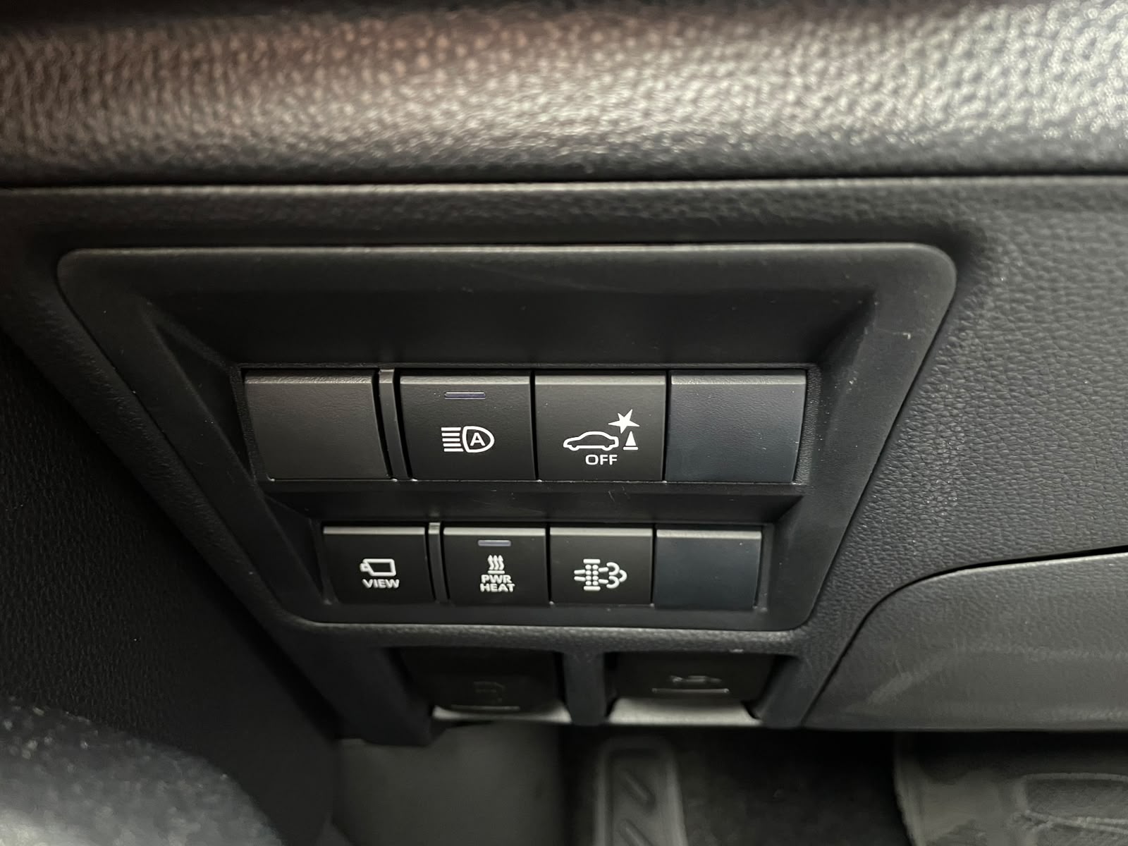 TOYOTA Hilux Double Cab.-Pick-up 2.8 D-4D MHEV 204 Style-image-13