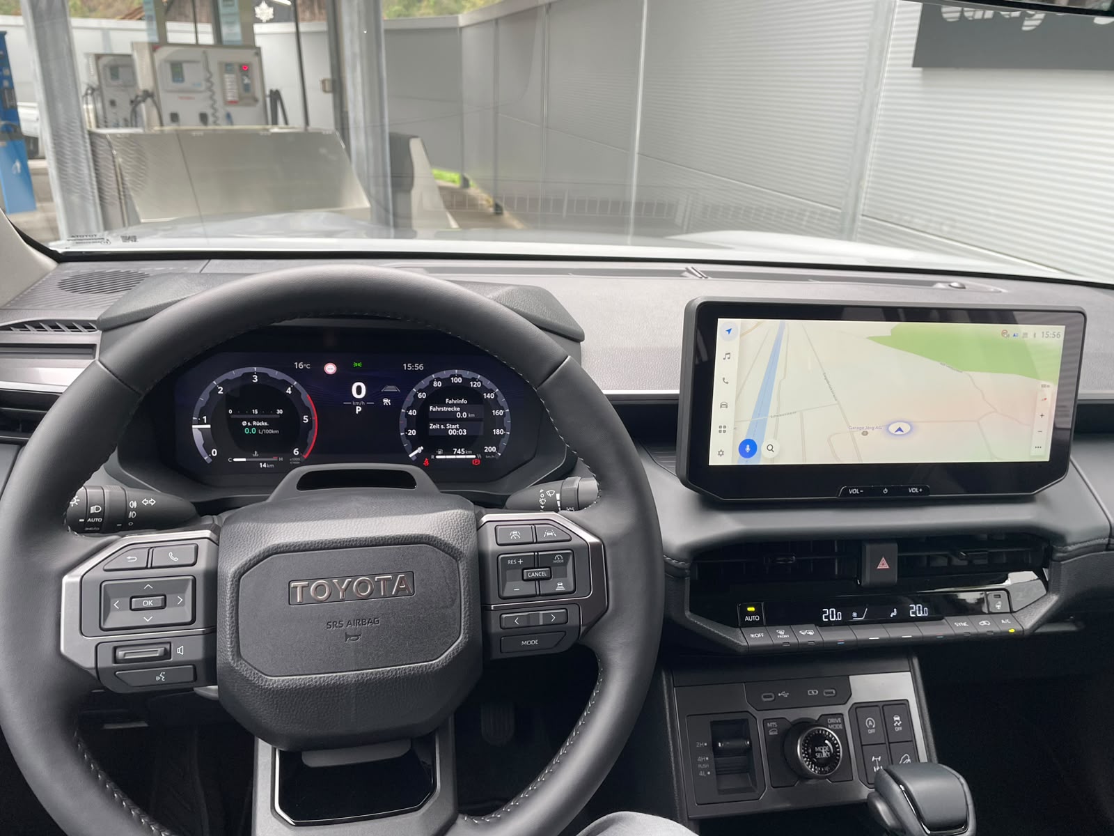 TOYOTA Hilux Double Cab.-Pick-up 2.8 D-4D MHEV 204 Style-image-9