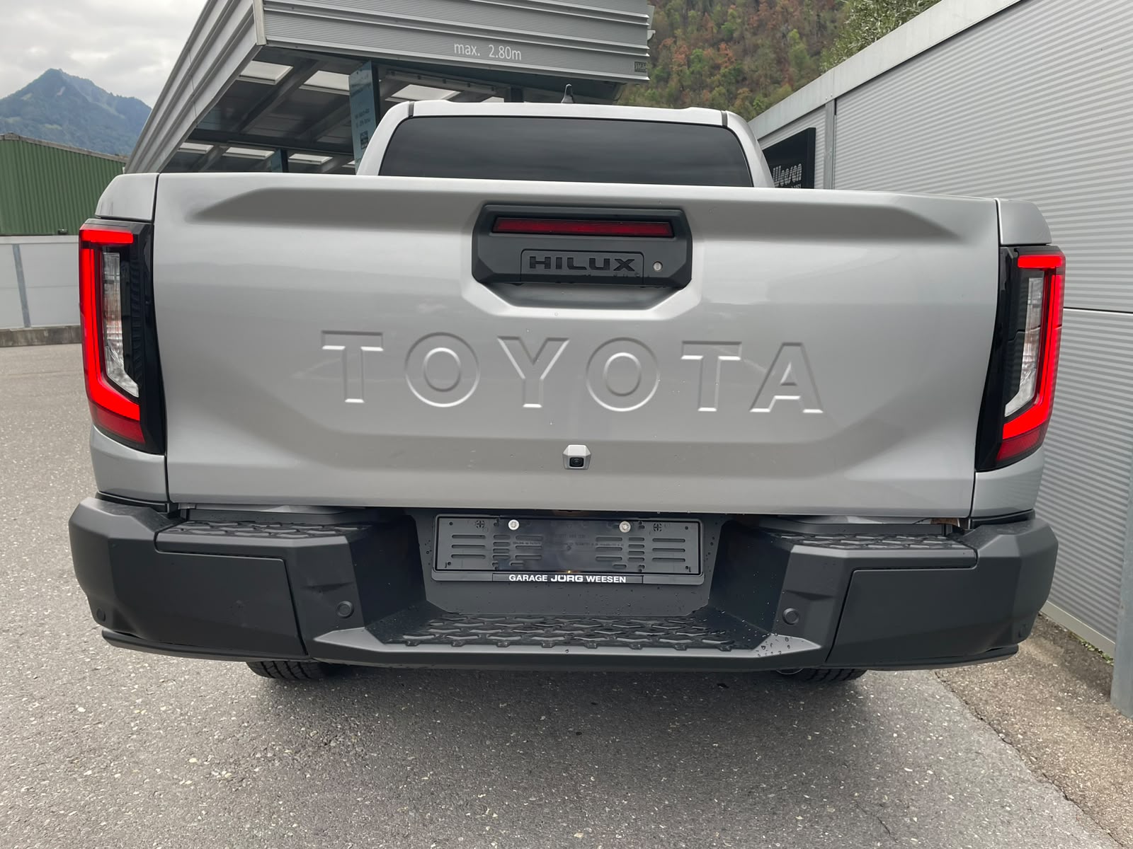 TOYOTA Hilux Double Cab.-Pick-up 2.8 D-4D MHEV 204 Style-image-4