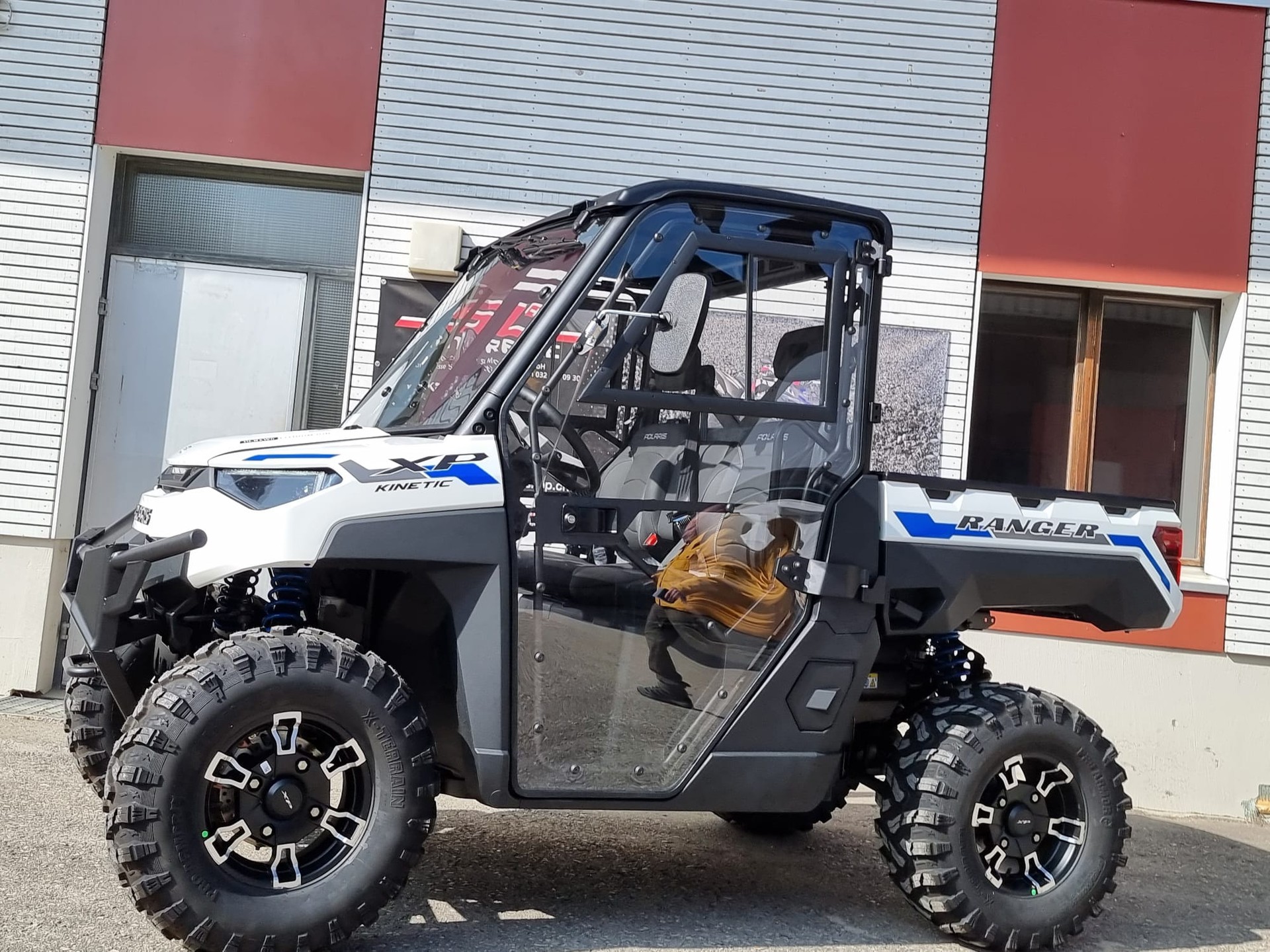 POLARIS EV Kinetic