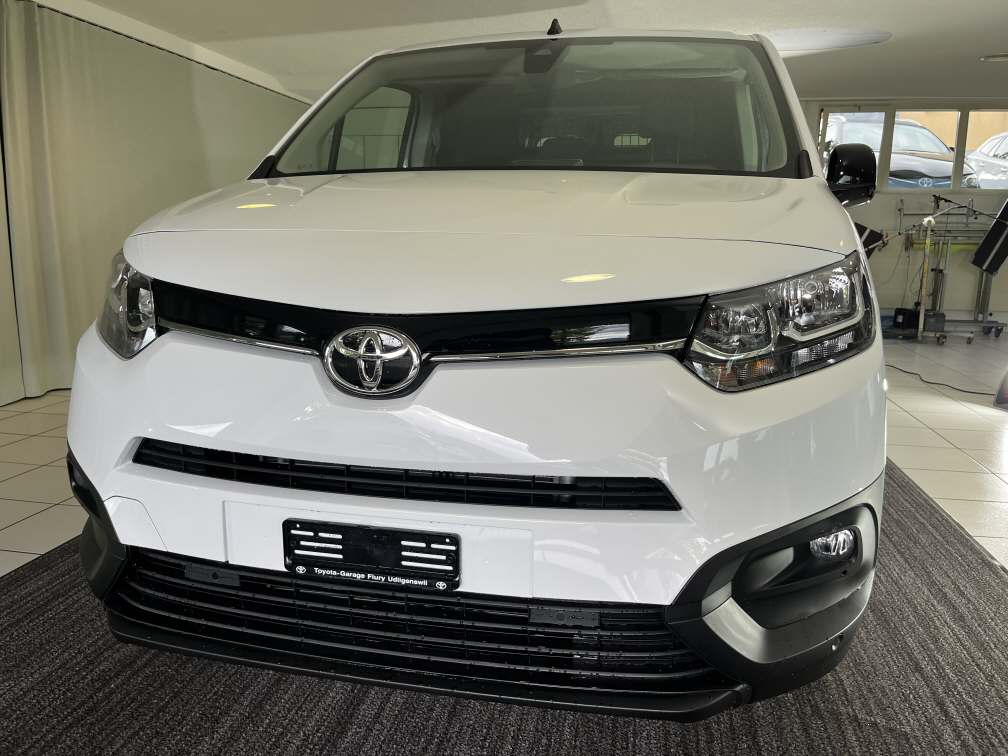 TOYOTA PROACE CITY Van L1 1.5 D Active-image-3