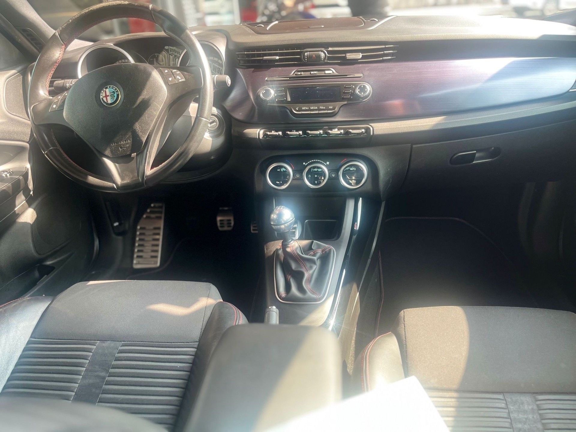 ALFA ROMEO Giulietta 1750 TBi Quadrifoglio Verde-image-6