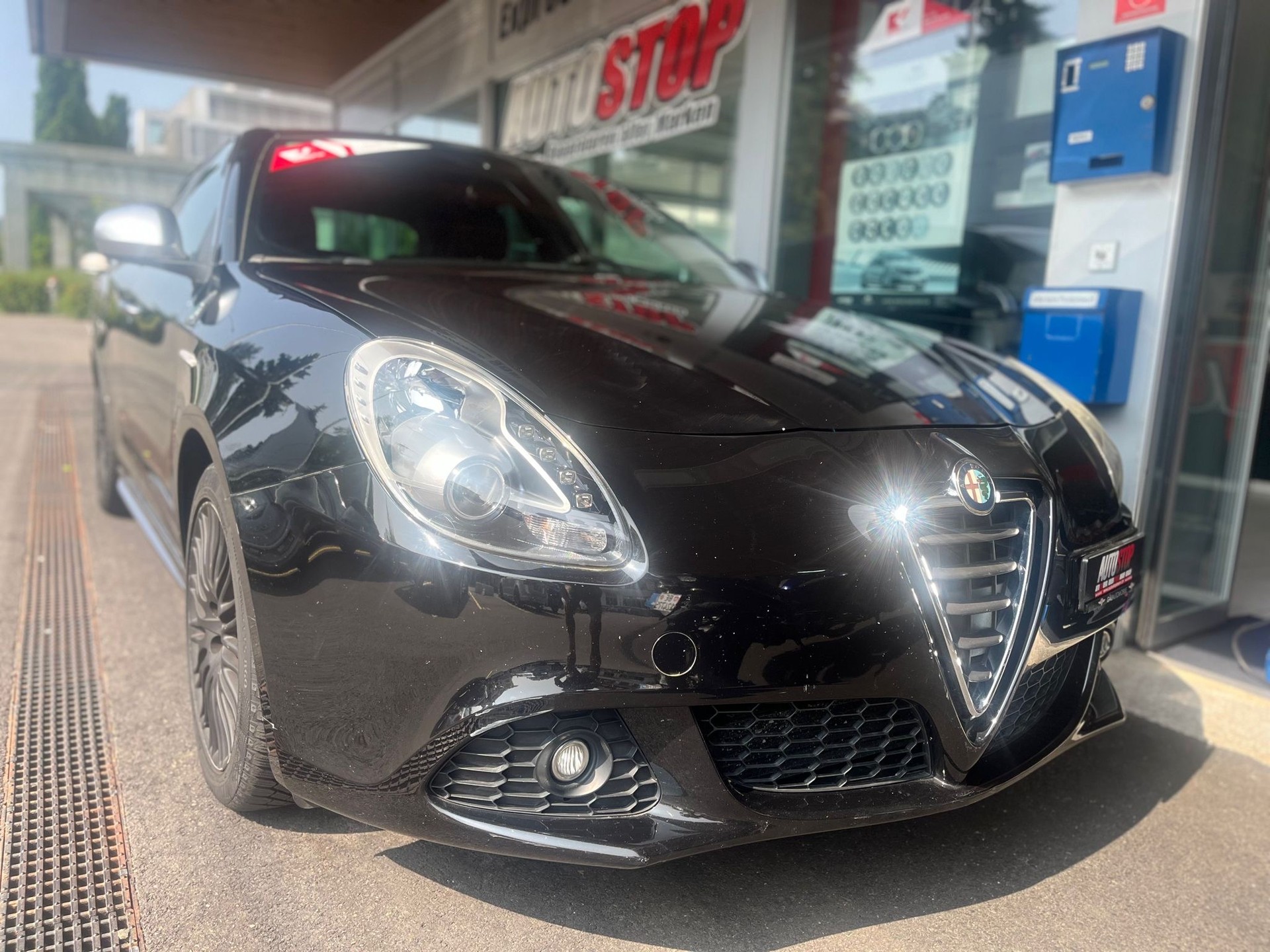 ALFA ROMEO Giulietta 1750 TBi Quadrifoglio Verde-image-0