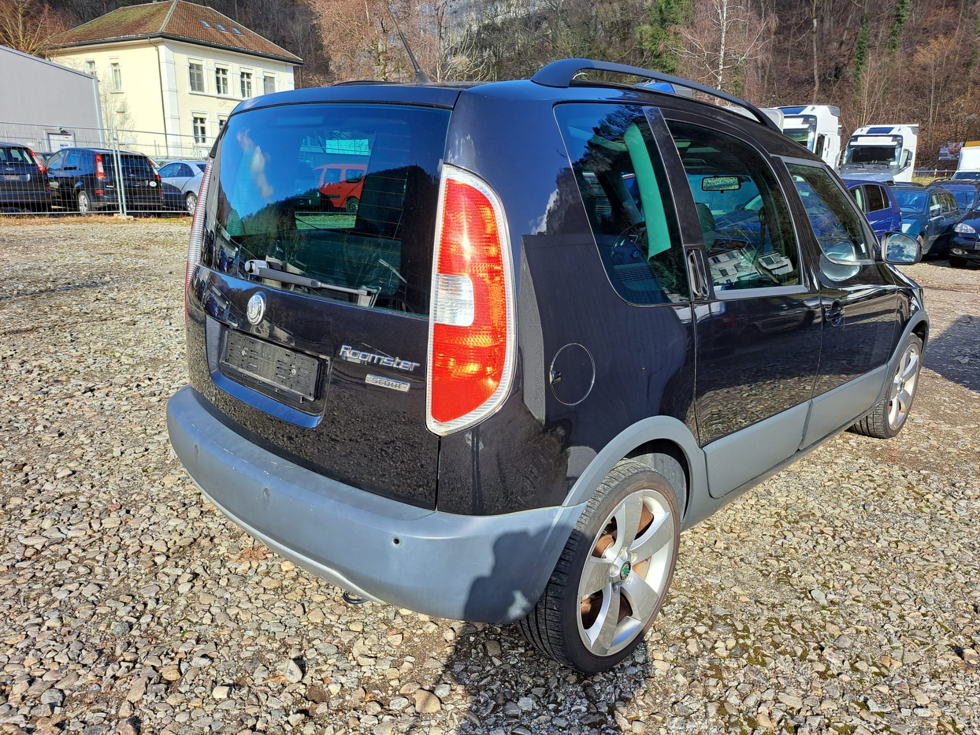 SKODA Roomster 1.6 Cooly-image-4