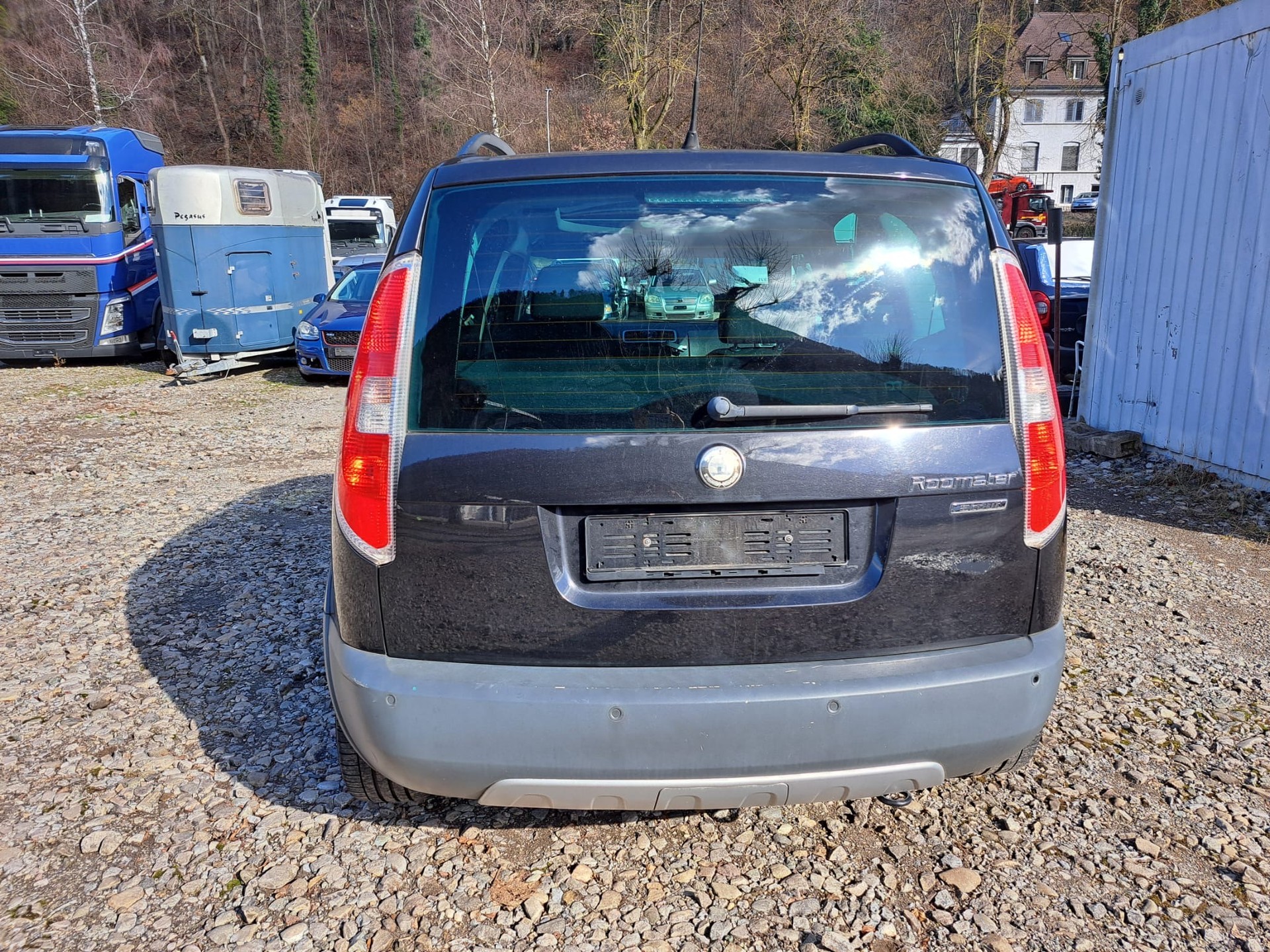 SKODA Roomster 1.6 Cooly-image-5