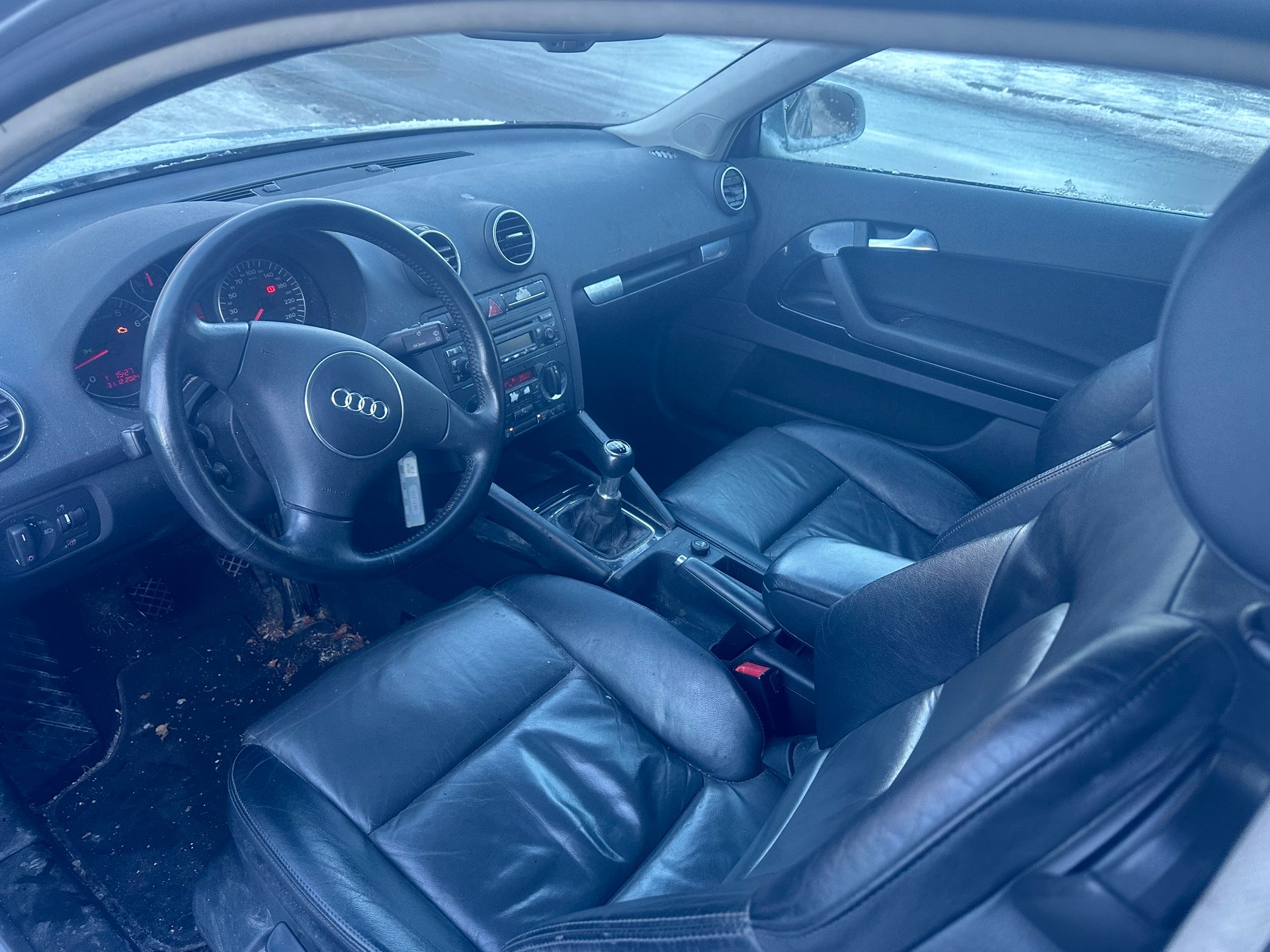 AUDI A3 2.0 FSI Ambition-image-9