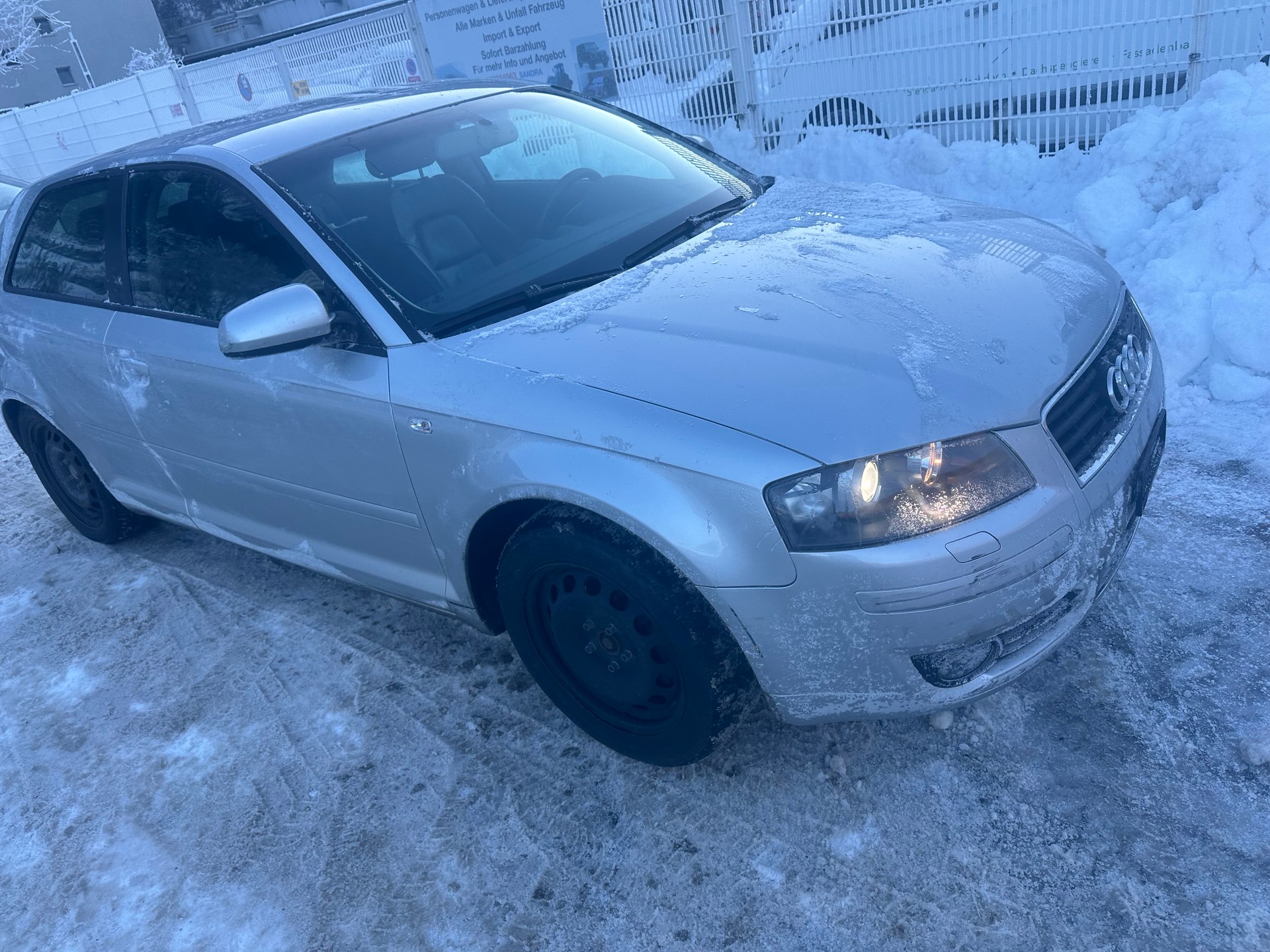 AUDI A3 2.0 FSI Ambition-image-2