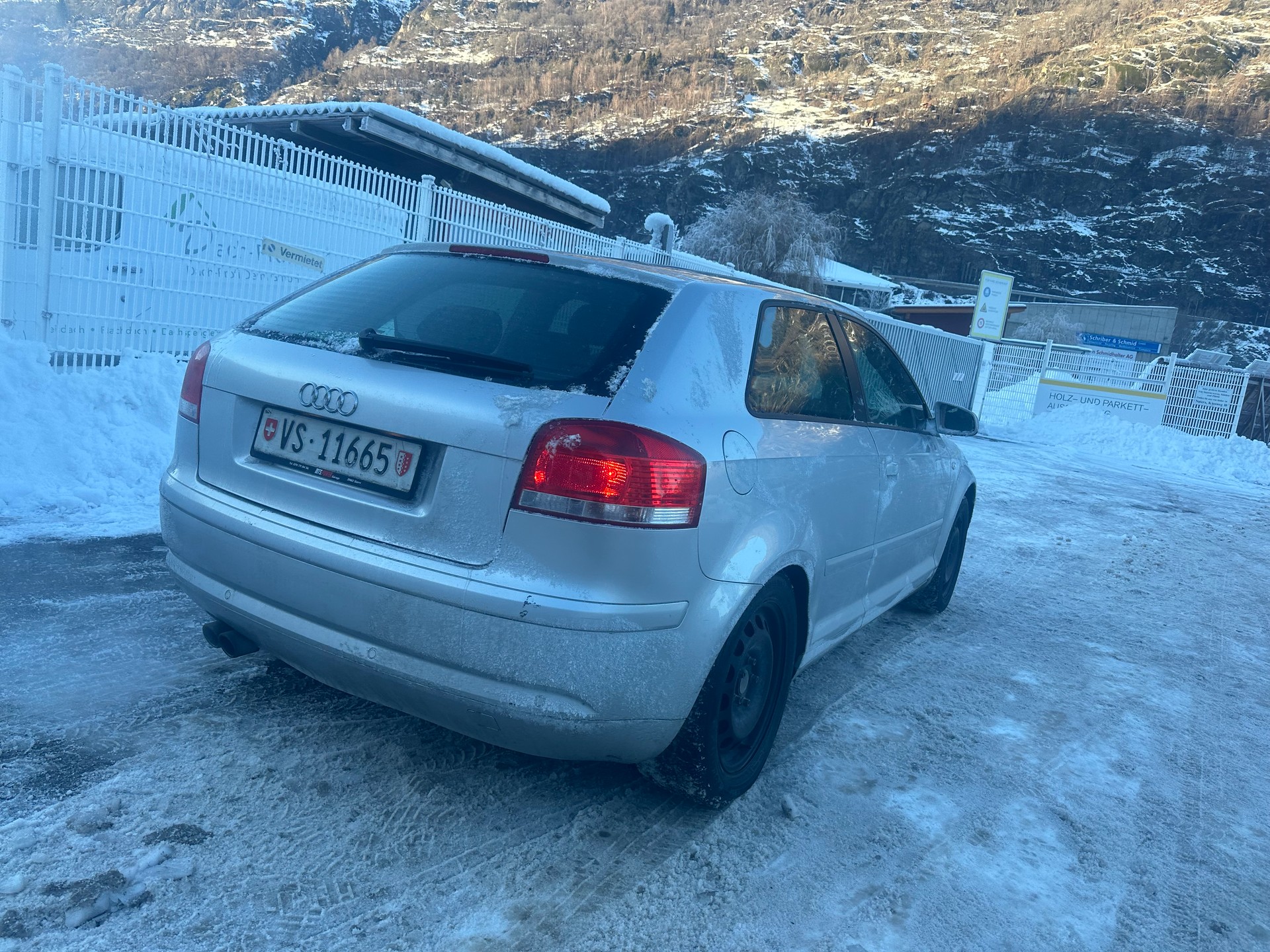 AUDI A3 2.0 FSI Ambition-image-12