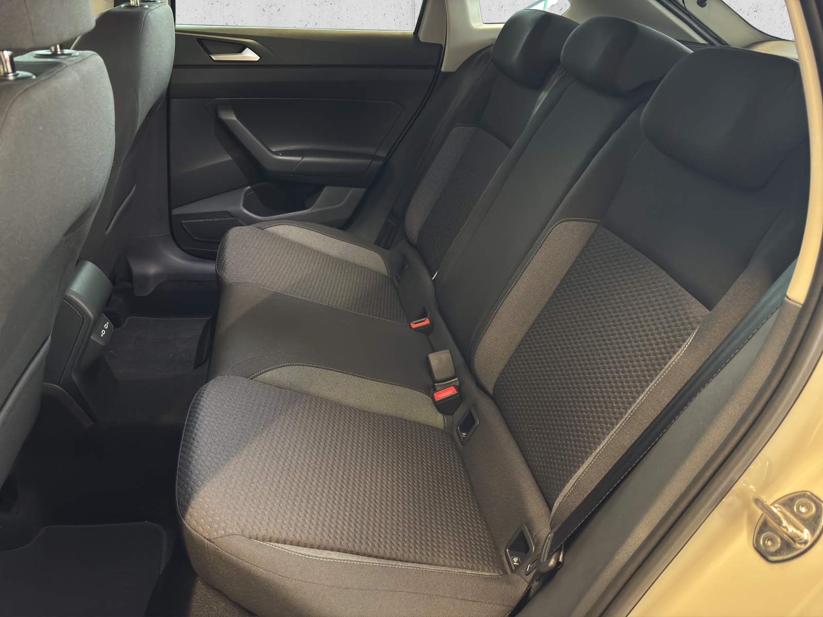 VW Taigo 1.0 TSI Life United DSG-image-12