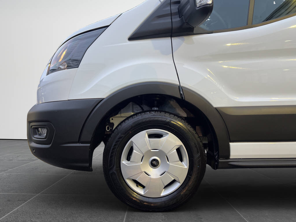 FORD Transit Van 310 L2H2 2.0 EcoBlue 130 Trend-image-15