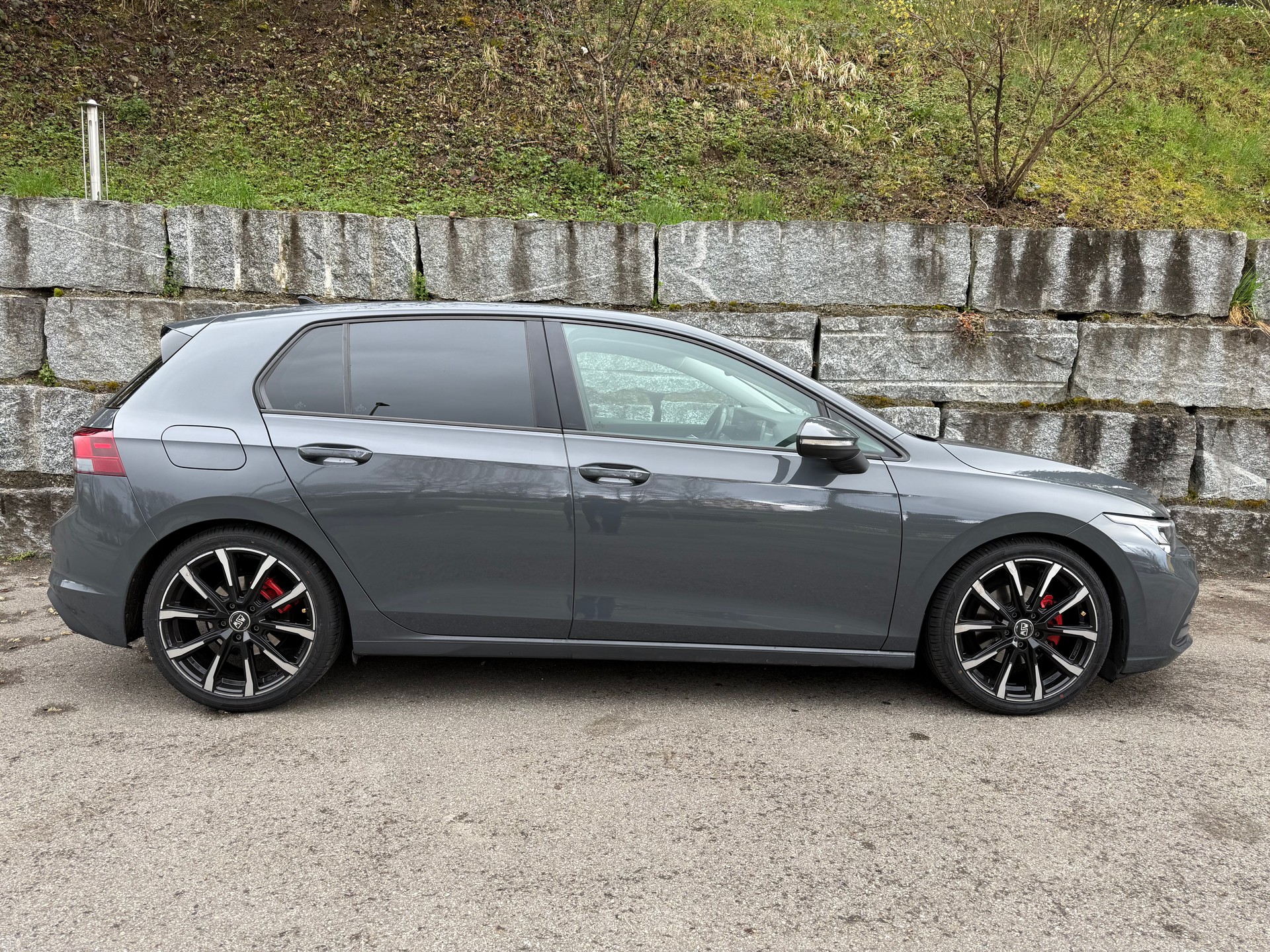 VW Golf 1.0 TSI Value-image-9