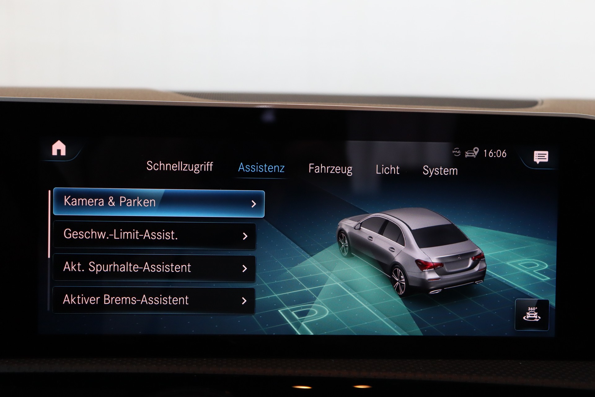 MERCEDES-BENZ A 250 4Matic AMG Line 4Matic 7G-DCT * 360 GRAD KAMERA * FAHRASSISTENZ-PAKET * SCHIEBEDACH *-image-25