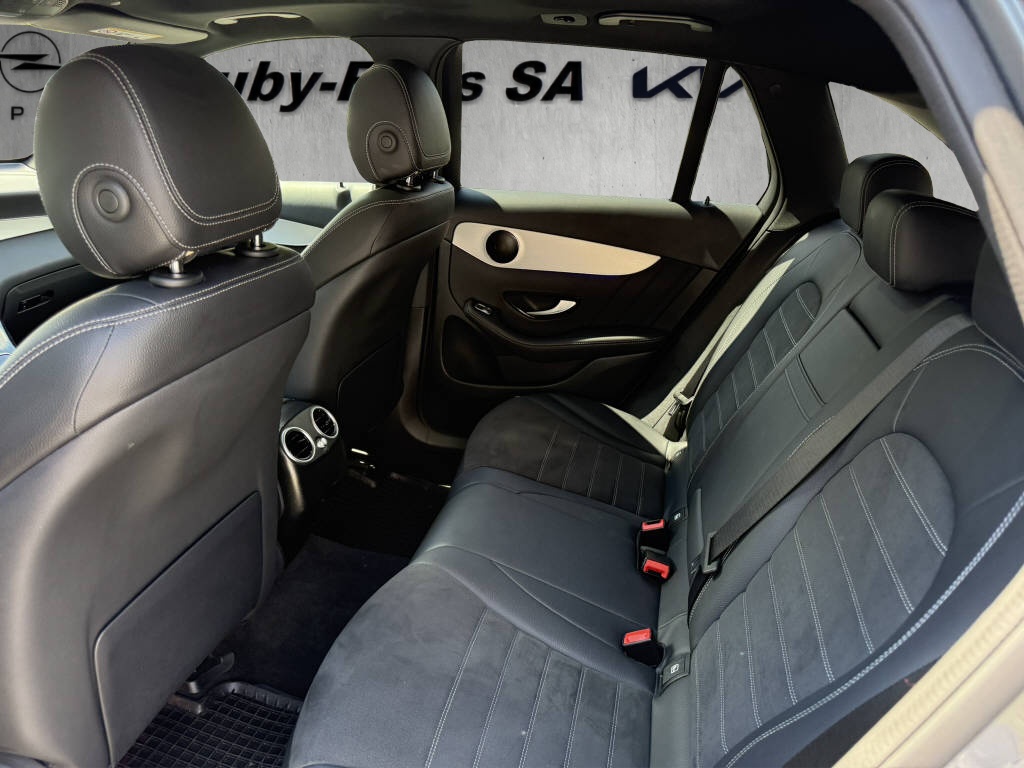 MERCEDES-BENZ GLC 200 AMG Line 4m-image-9