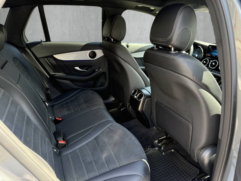 MERCEDES-BENZ GLC 200 AMG Line 4m-image-11