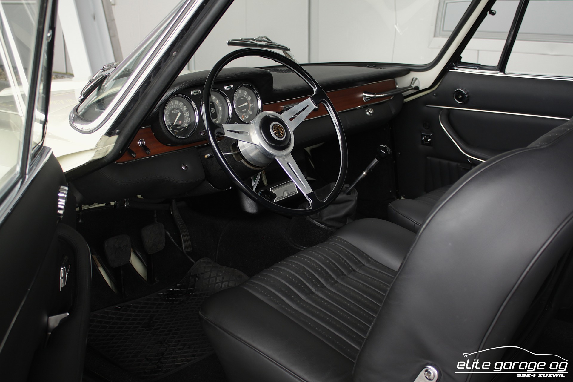 ALFA ROMEO 2600 Sprint VETERANENGEPRÜFT-image-13
