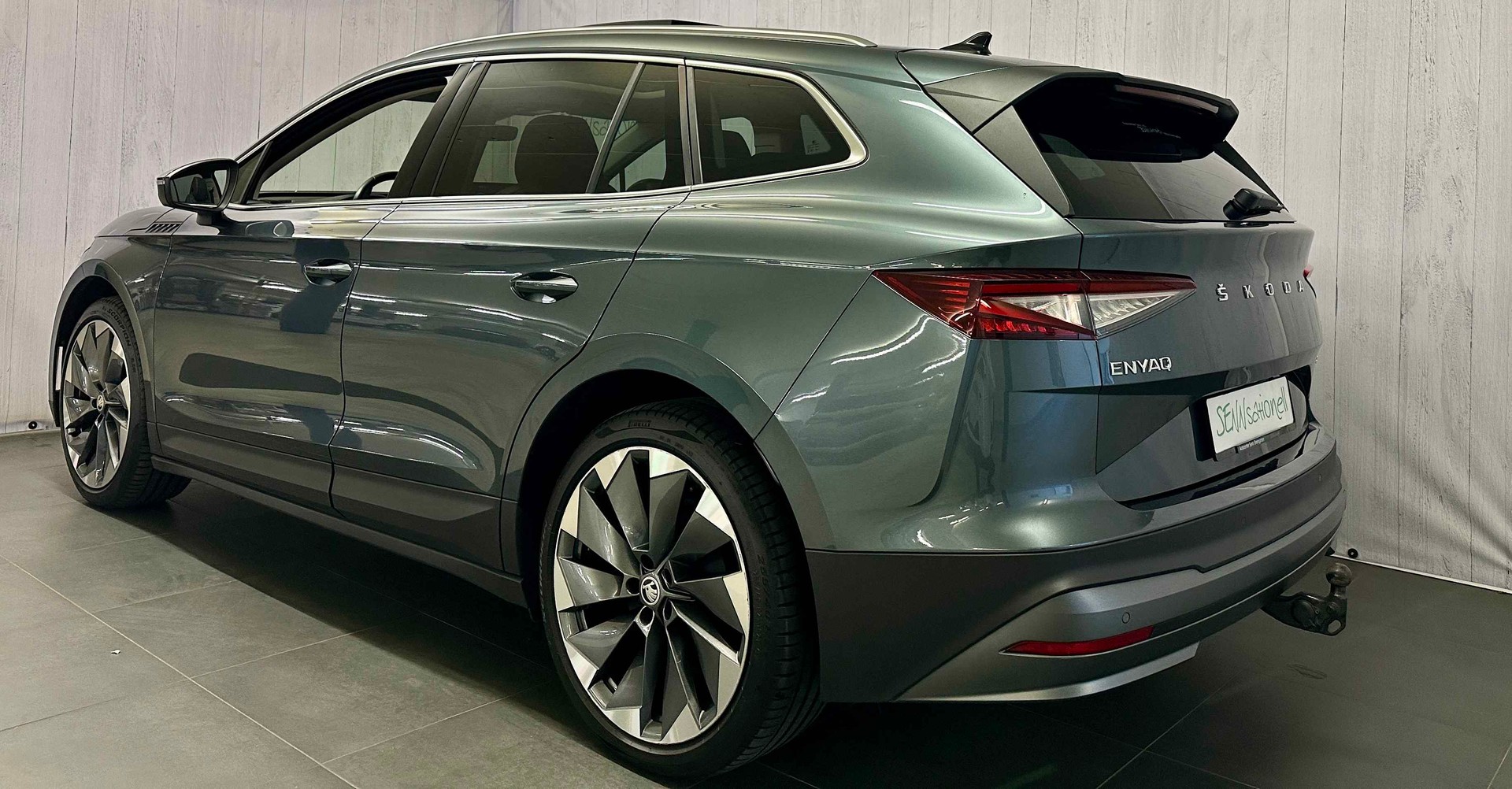 SKODA Enyaq iV 80-image-5