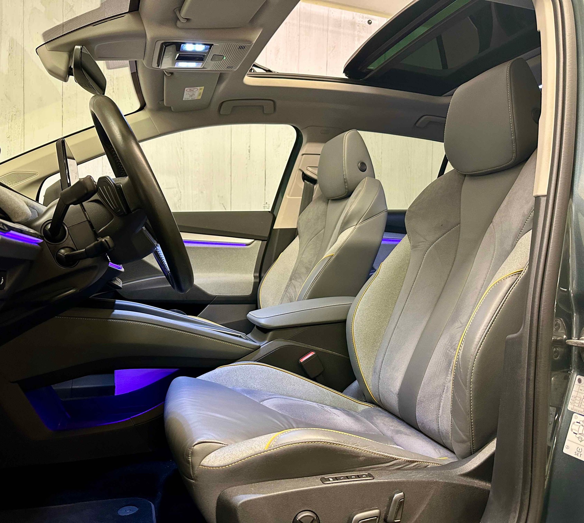 SKODA Enyaq iV 80-image-8
