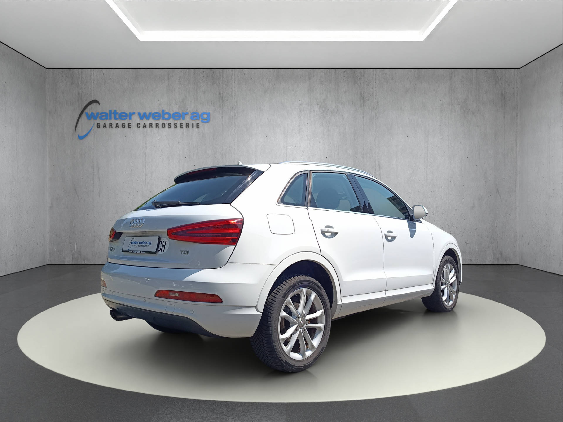 AUDI Q3 2.0 TDI 177 quattro S-Tronic-image-5