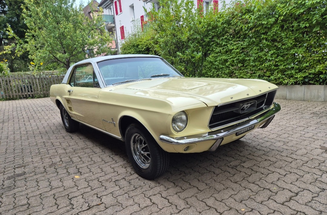 FORD Mustang GT V8-image-1